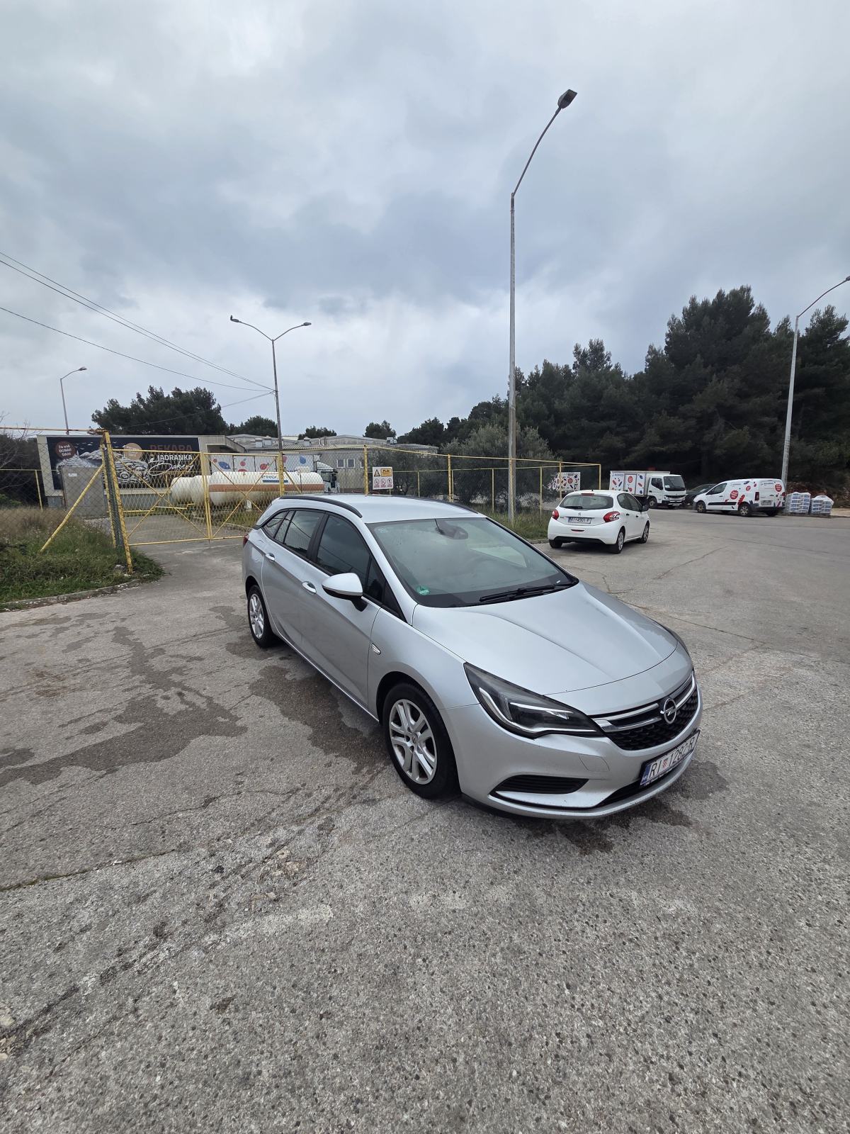 Opel Astra K Sports Tourer 1.6 CDTI (2016), fotografija 6