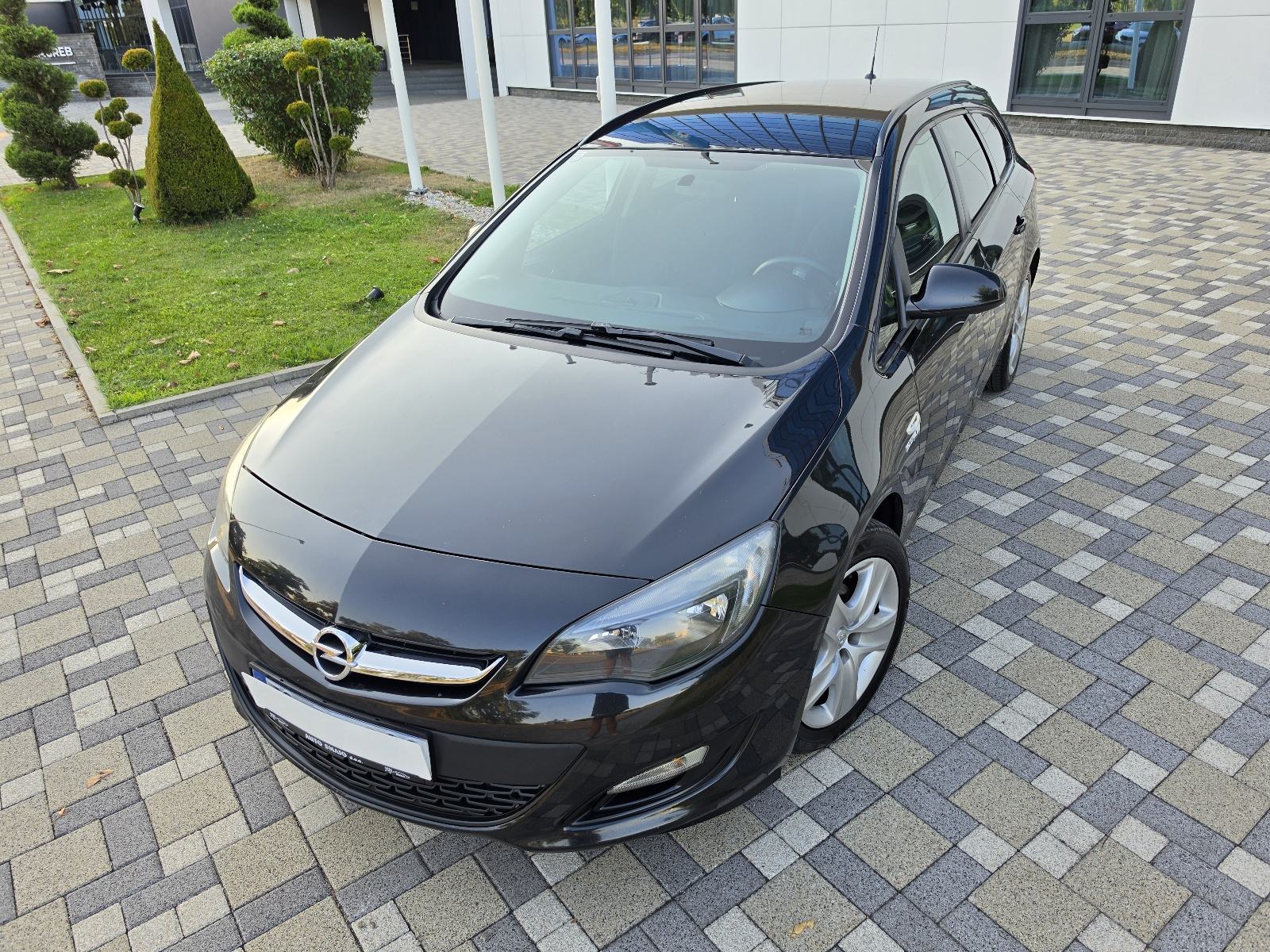 Opel Astra Karavan 1,3 CDTI **ENJOY**KLIMA**ODLIČNA**REG 1 GOD**, fotografija 1