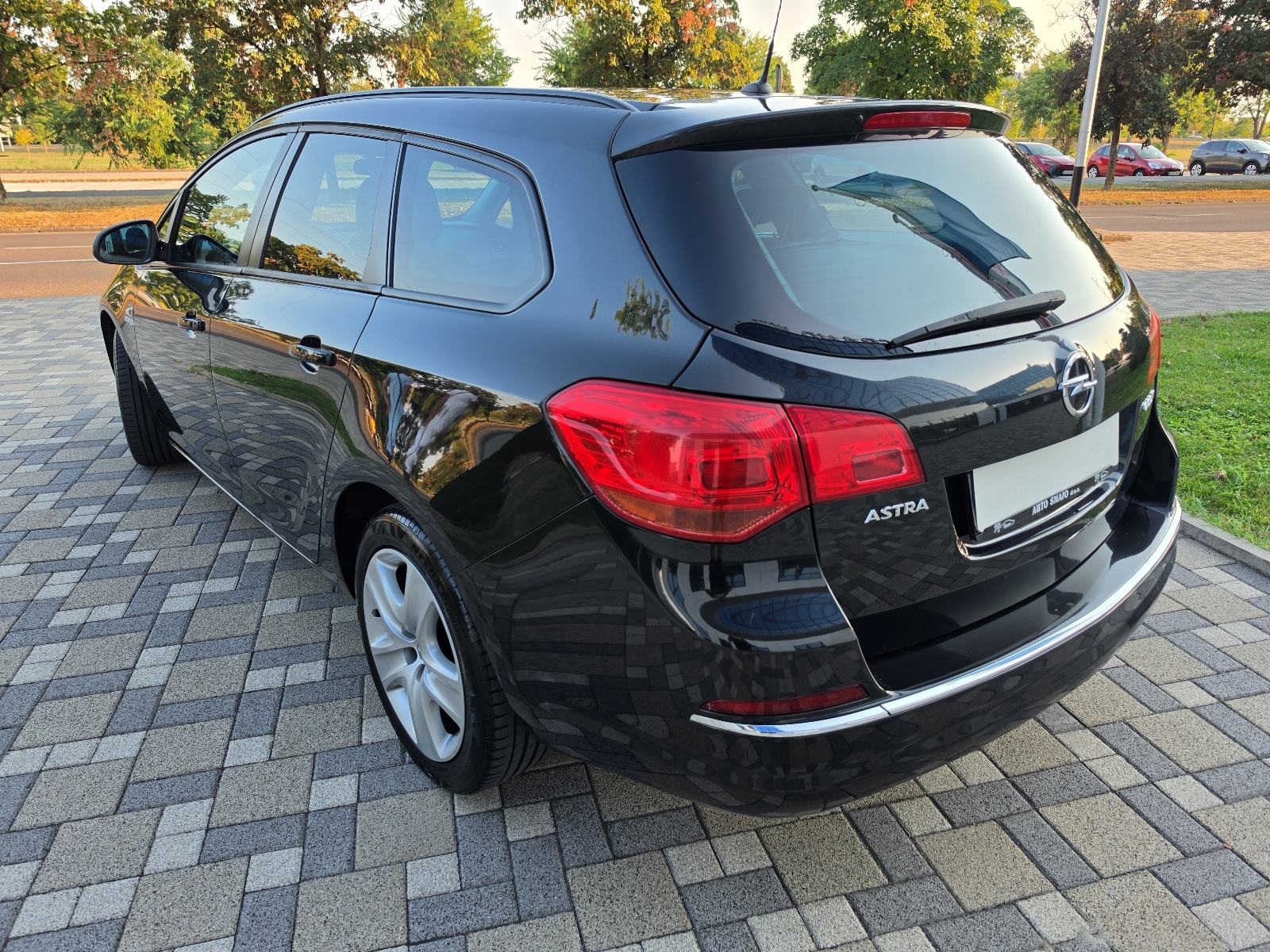 Opel Astra Karavan 1,3 CDTI **ENJOY**KLIMA**ODLIČNA**REG 1 GOD**, fotografija 6