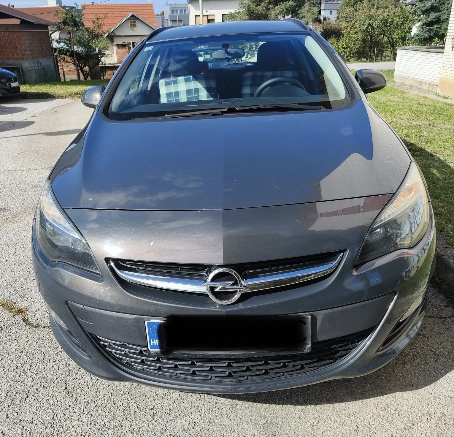 Opel Astra Karavan 1.3 CDTI, fotografija 3