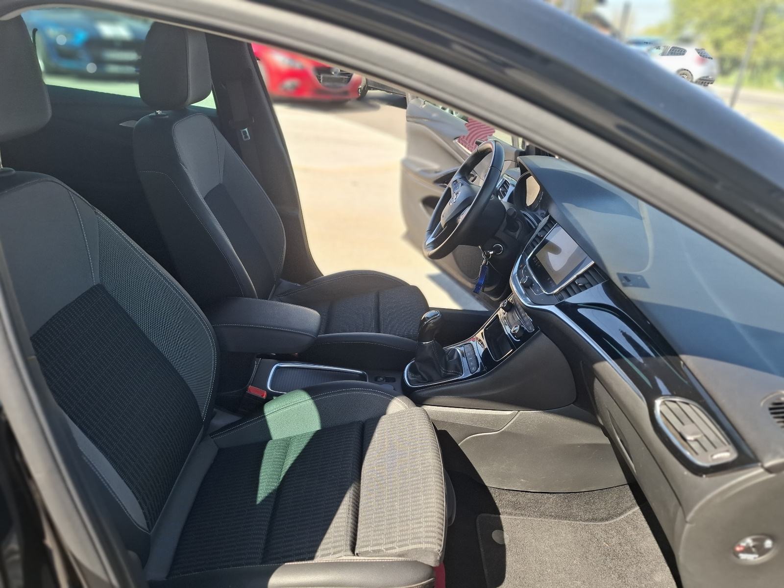 Opel Astra Karavan 1.5 CDTI-NAVIGACIJA-KAMERA-PARK SENZORI-REG03/2027, fotografija 20