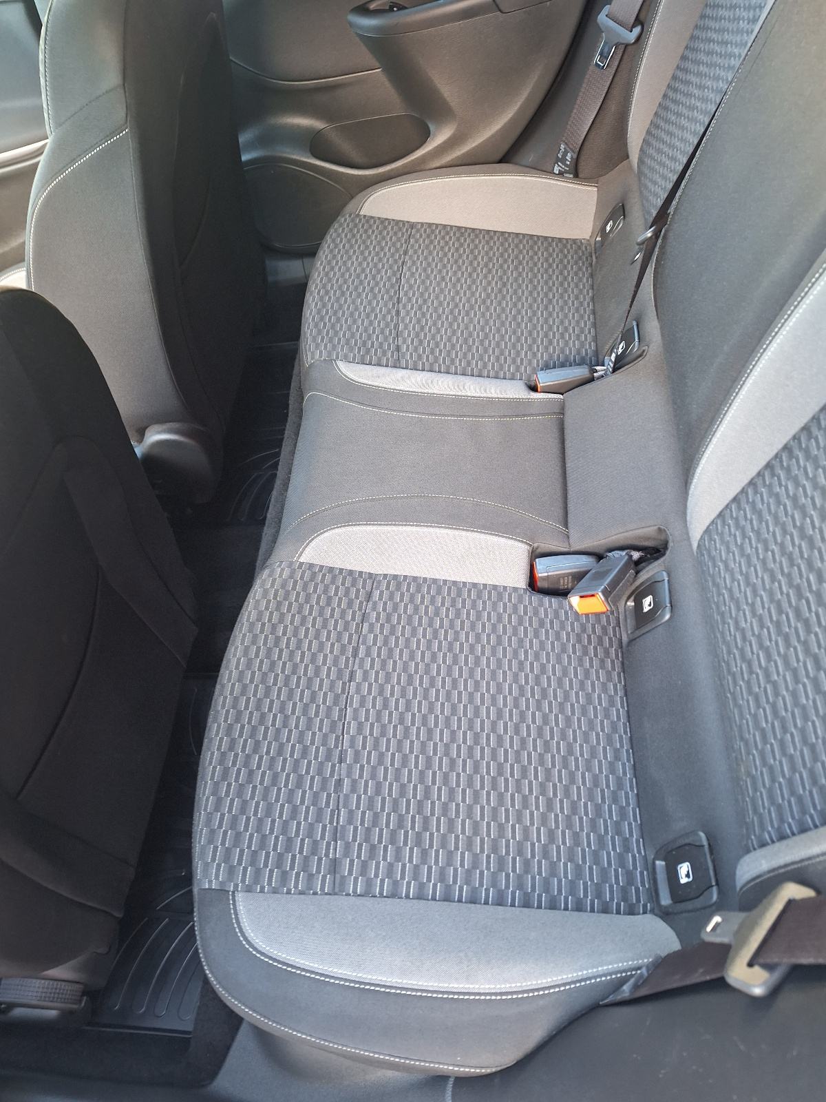 Opel Astra Karavan 1,5 D automatik REGISTRIRAN 1 GOD//2020//, fotografija 8