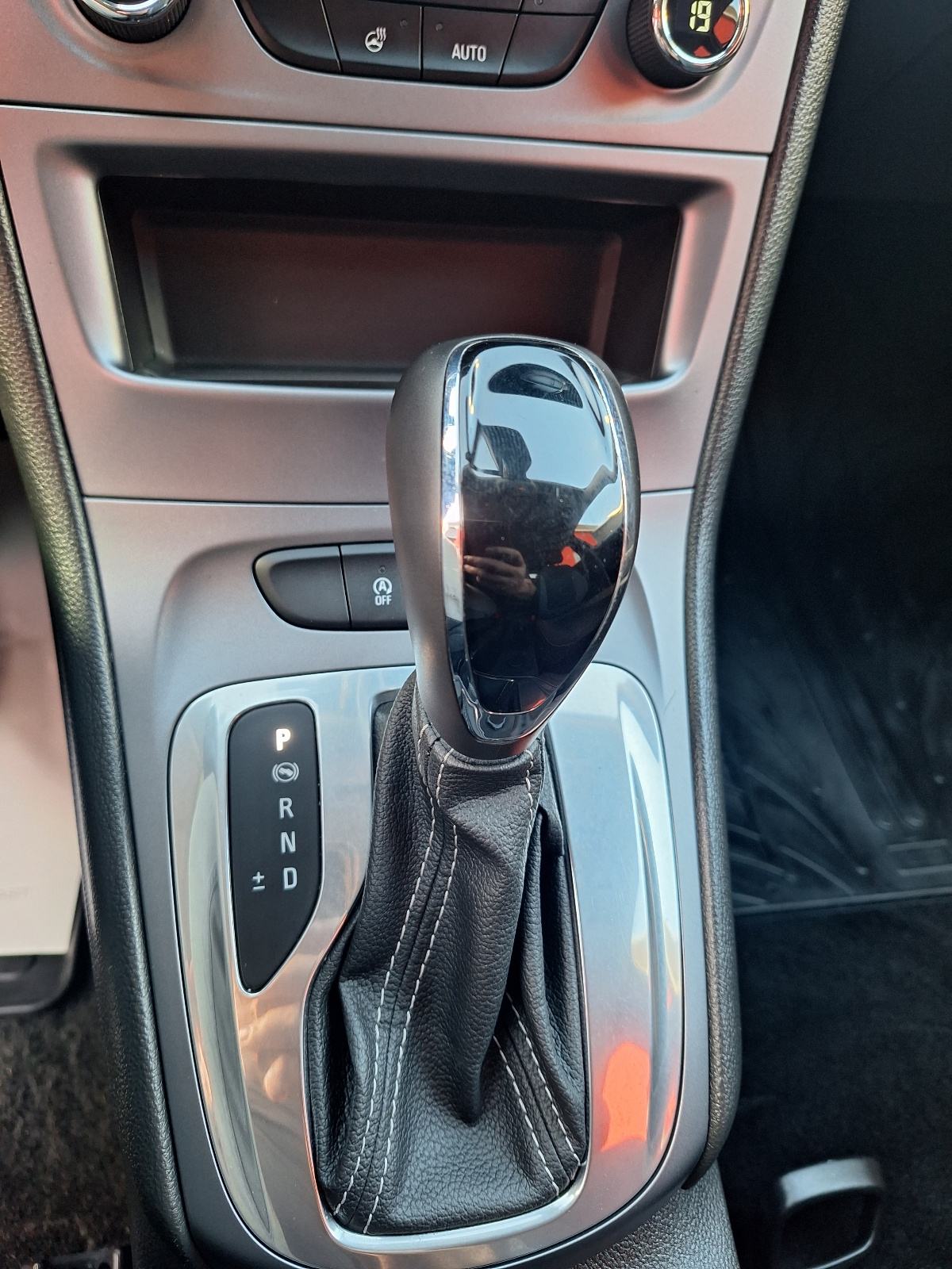 Opel Astra Karavan 1,5 D automatik REGISTRIRAN 1 GOD//2020//, fotografija 18