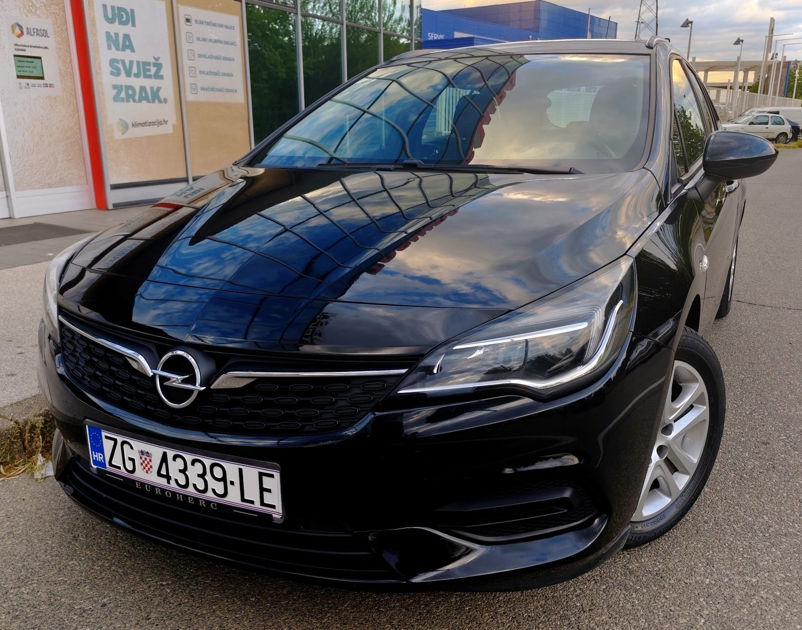 Opel Astra Karavan 1,5 cdti, HR, servisna, 1g..garancije, 091/2343-696, fotografija 1