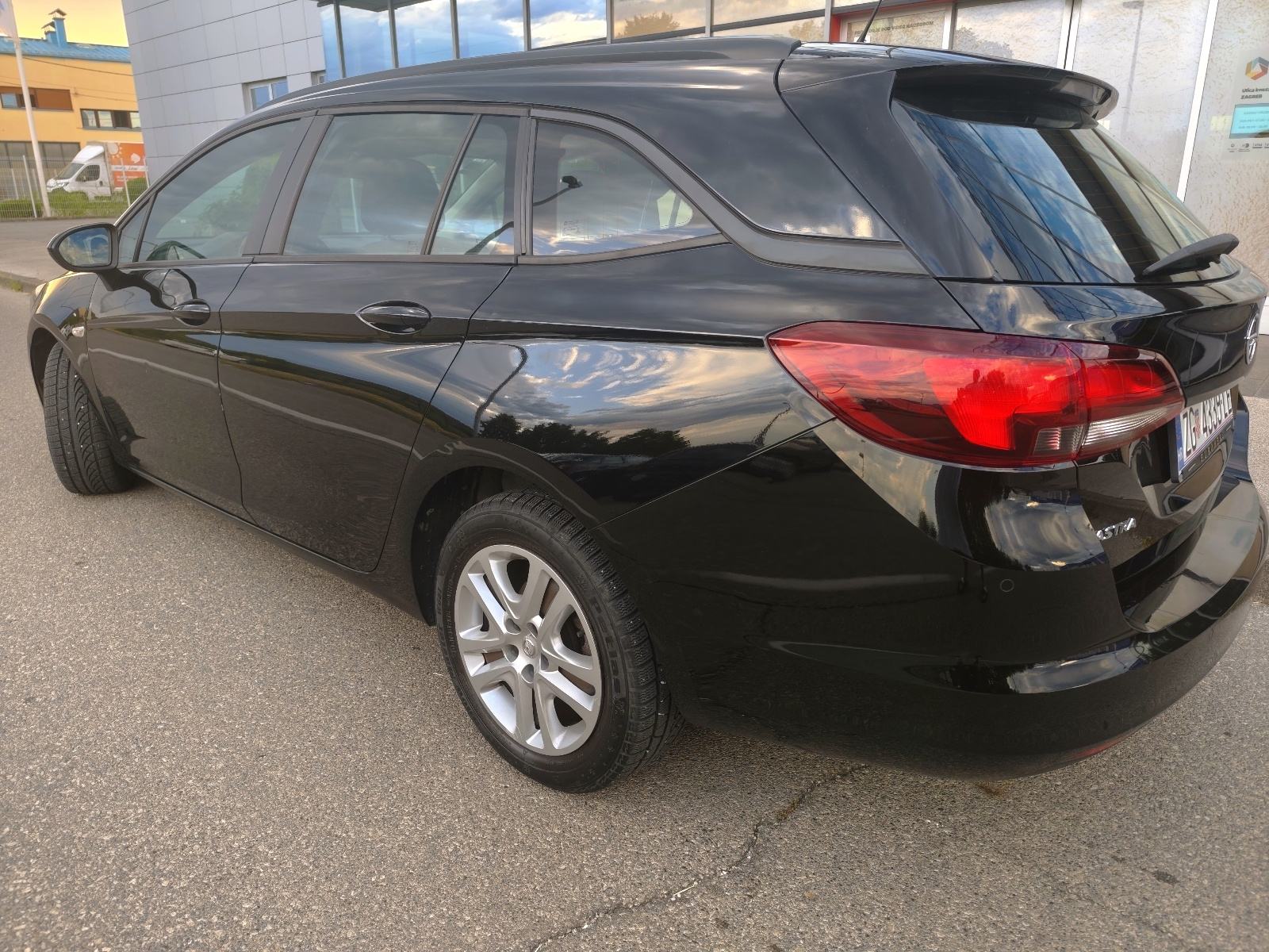 Opel Astra Karavan 1,5 cdti, HR, servisna, 1g..garancije, 091/2343-696, fotografija 3