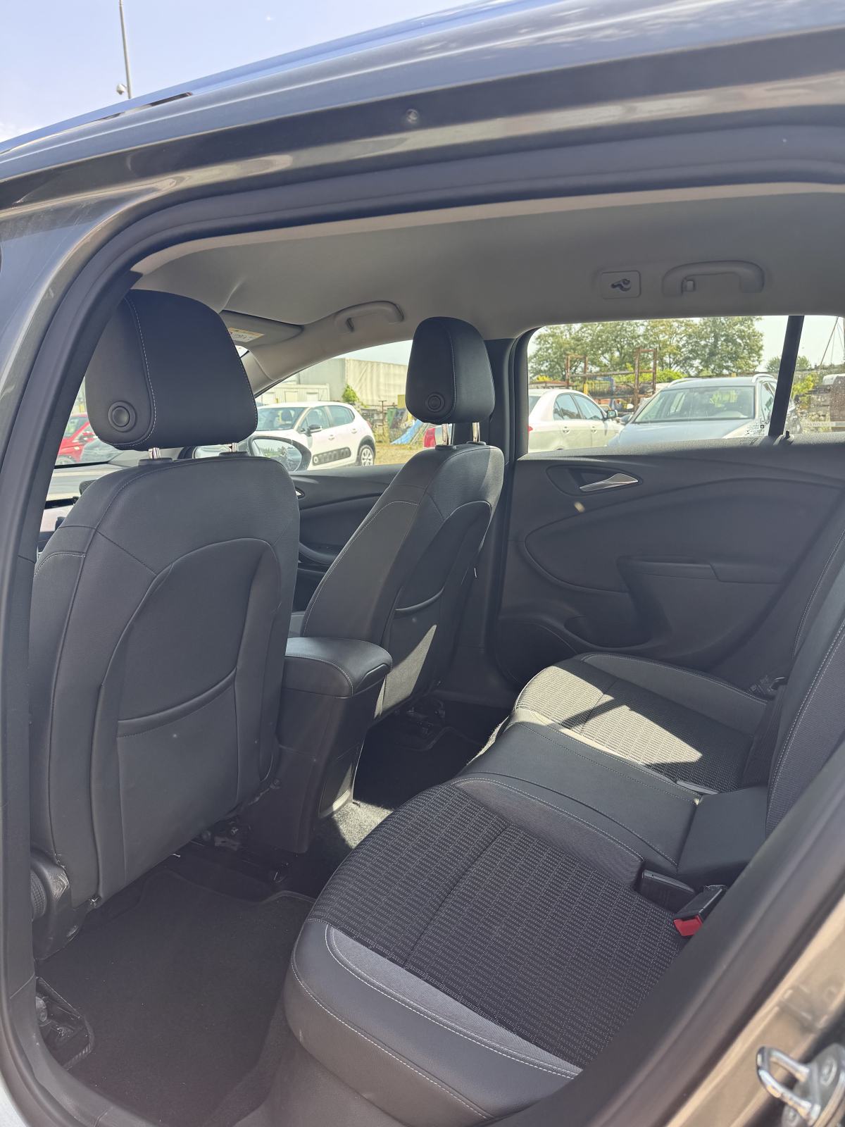 Opel Astra Karavan 1,5 D, fotografija 7
