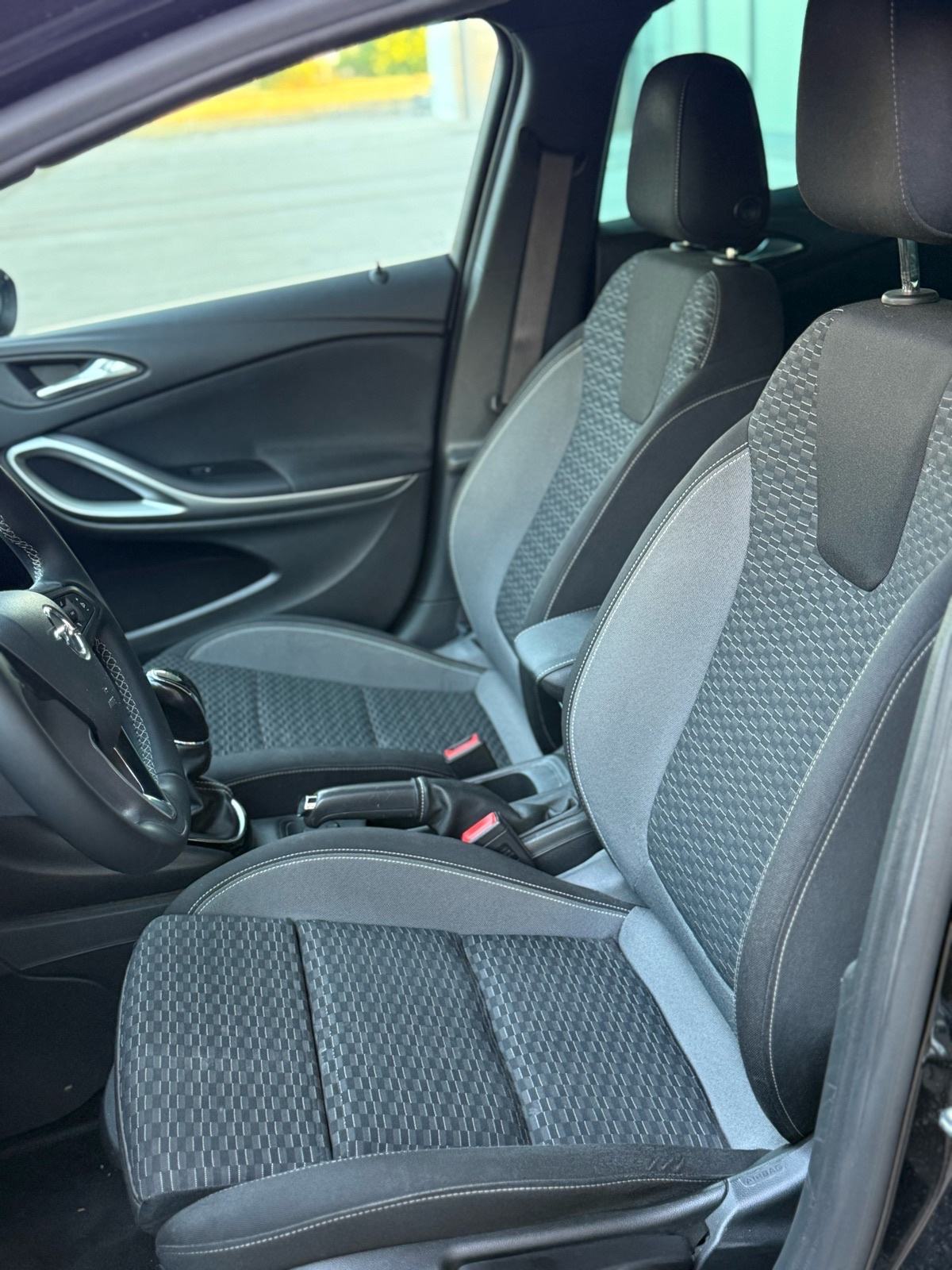 Opel Astra Karavan 1,5 CDTi. Kamera. Klima. Navigacija. Park.Senzori, fotografija 15