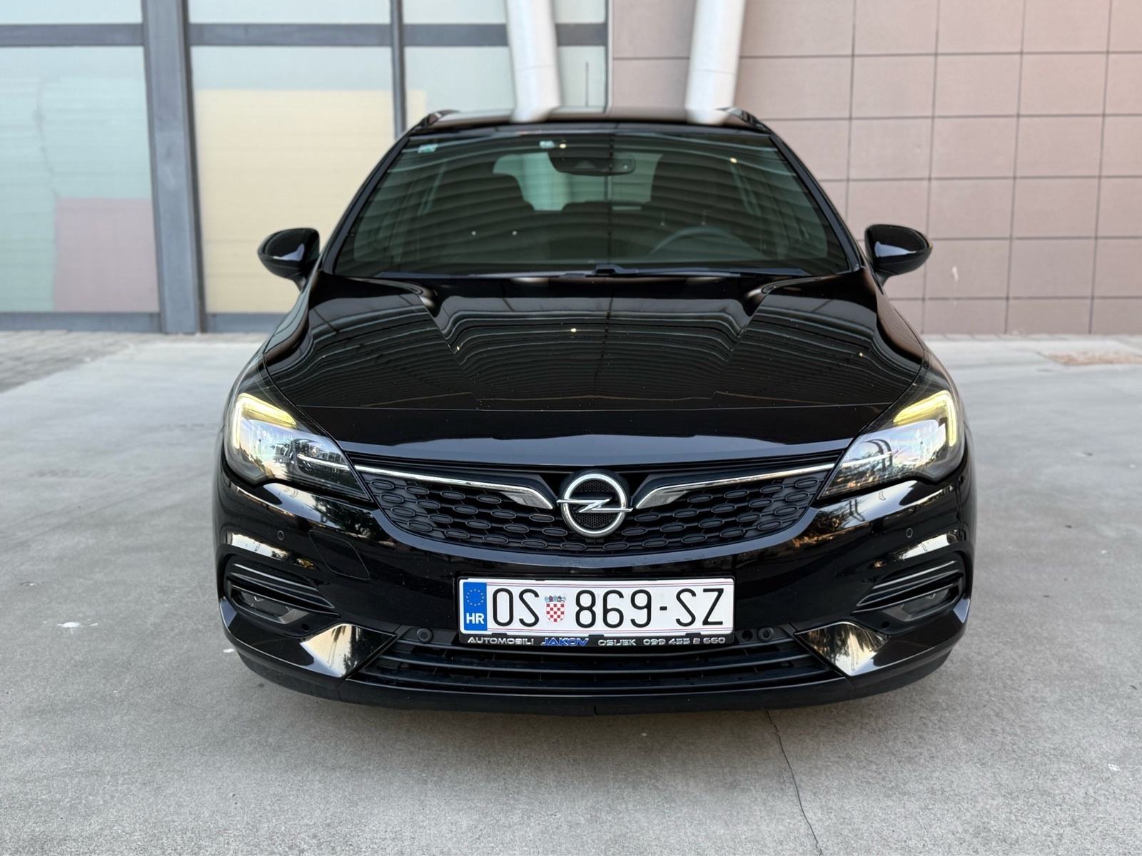 Opel Astra Karavan 1,5 CDTi. Kamera. Klima. Navigacija. Park.Senzori, fotografija 6