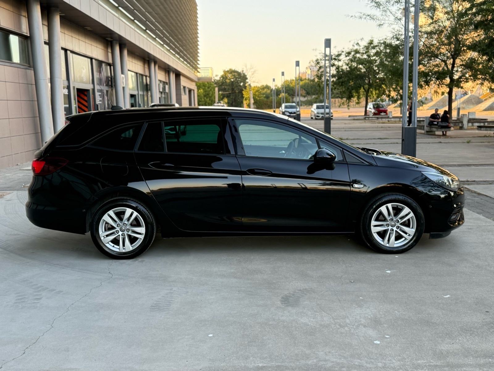Opel Astra Karavan 1,5 CDTi. Kamera. Klima. Navigacija. Park.Senzori, fotografija 9