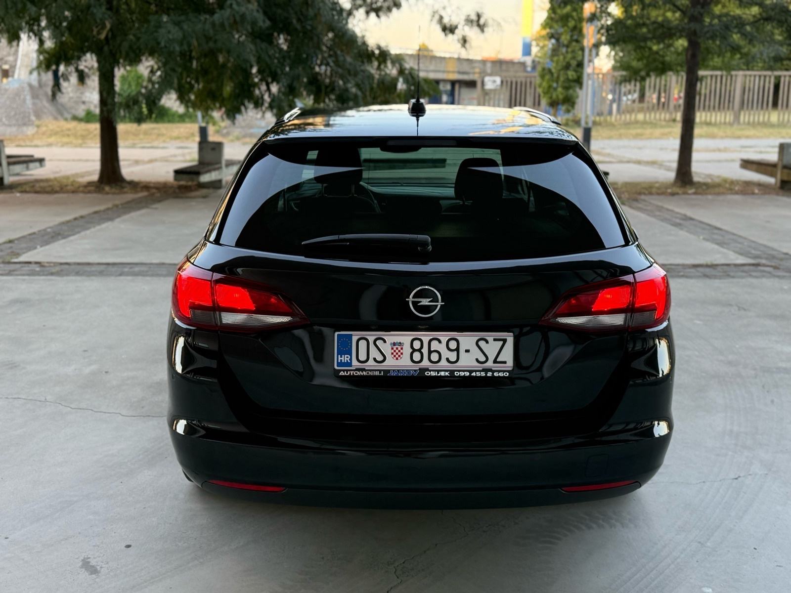 Opel Astra Karavan 1,5 CDTi. Kamera. Klima. Navigacija. Park.Senzori, fotografija 7