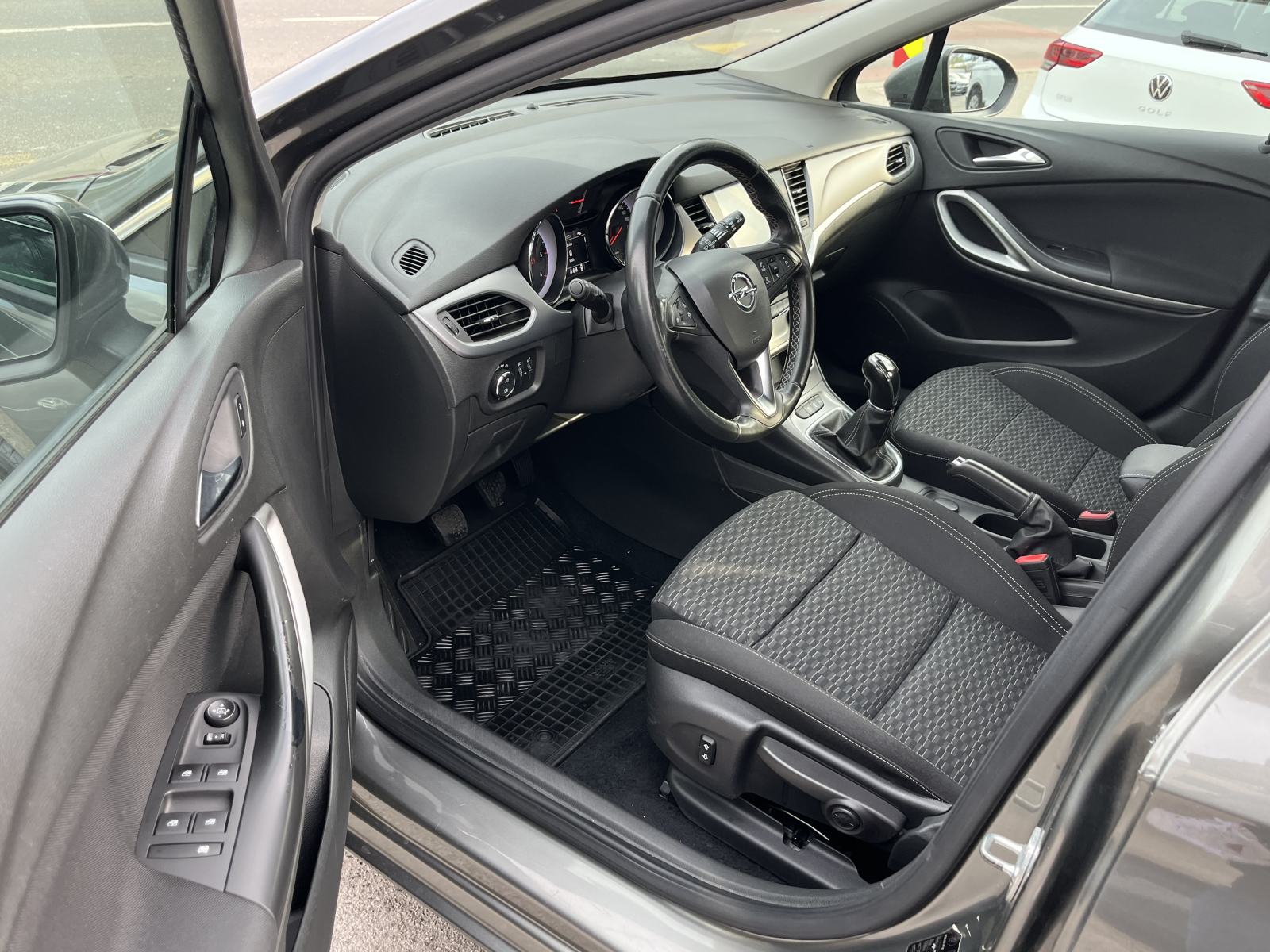 Opel Astra Karavan 1.6 CDTI 110 KS Enjoy Jamstvo 1G, fotografija 8
