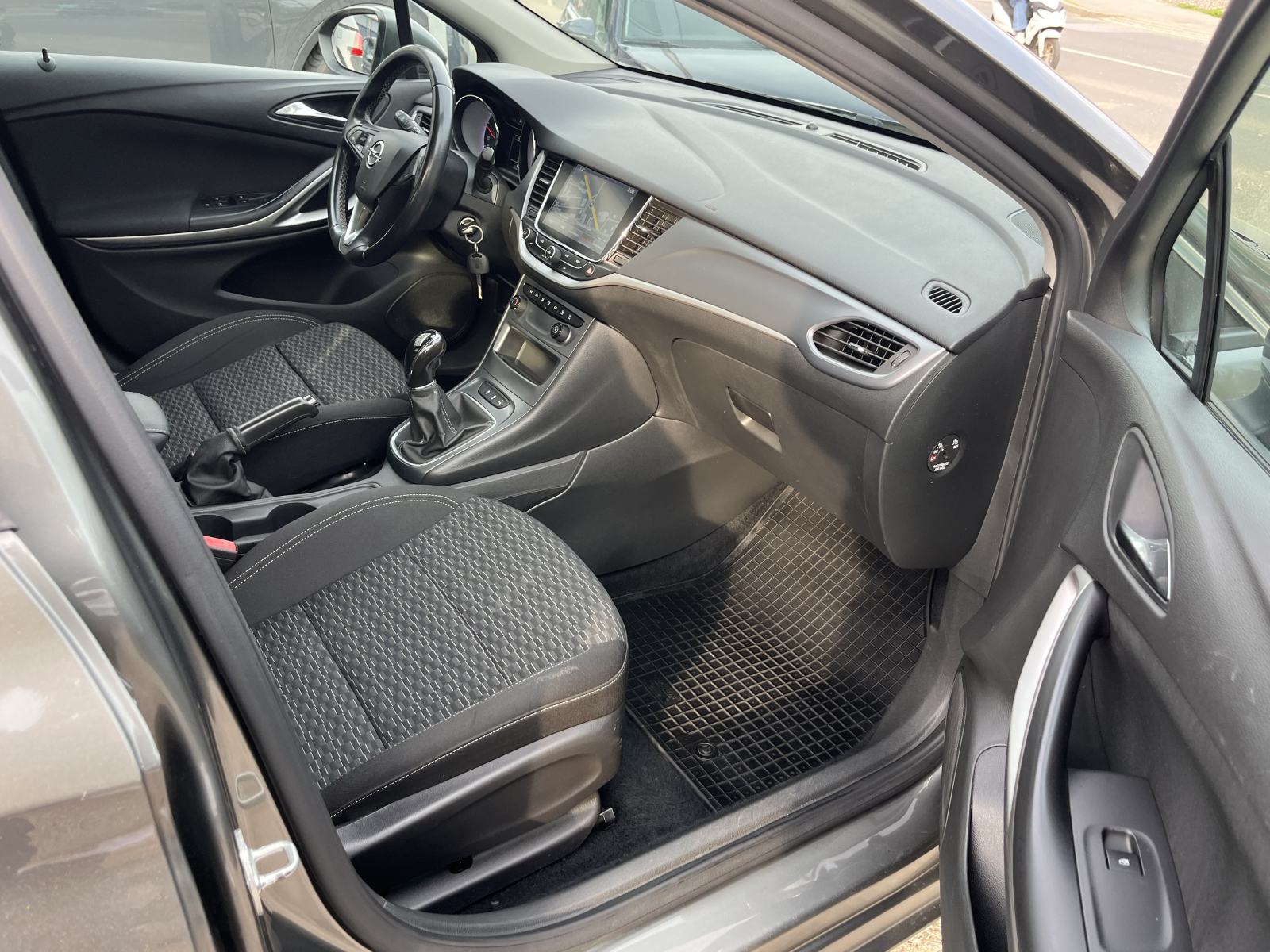 Opel Astra Karavan 1.6 CDTI 110 KS Enjoy Jamstvo 1G, fotografija 18