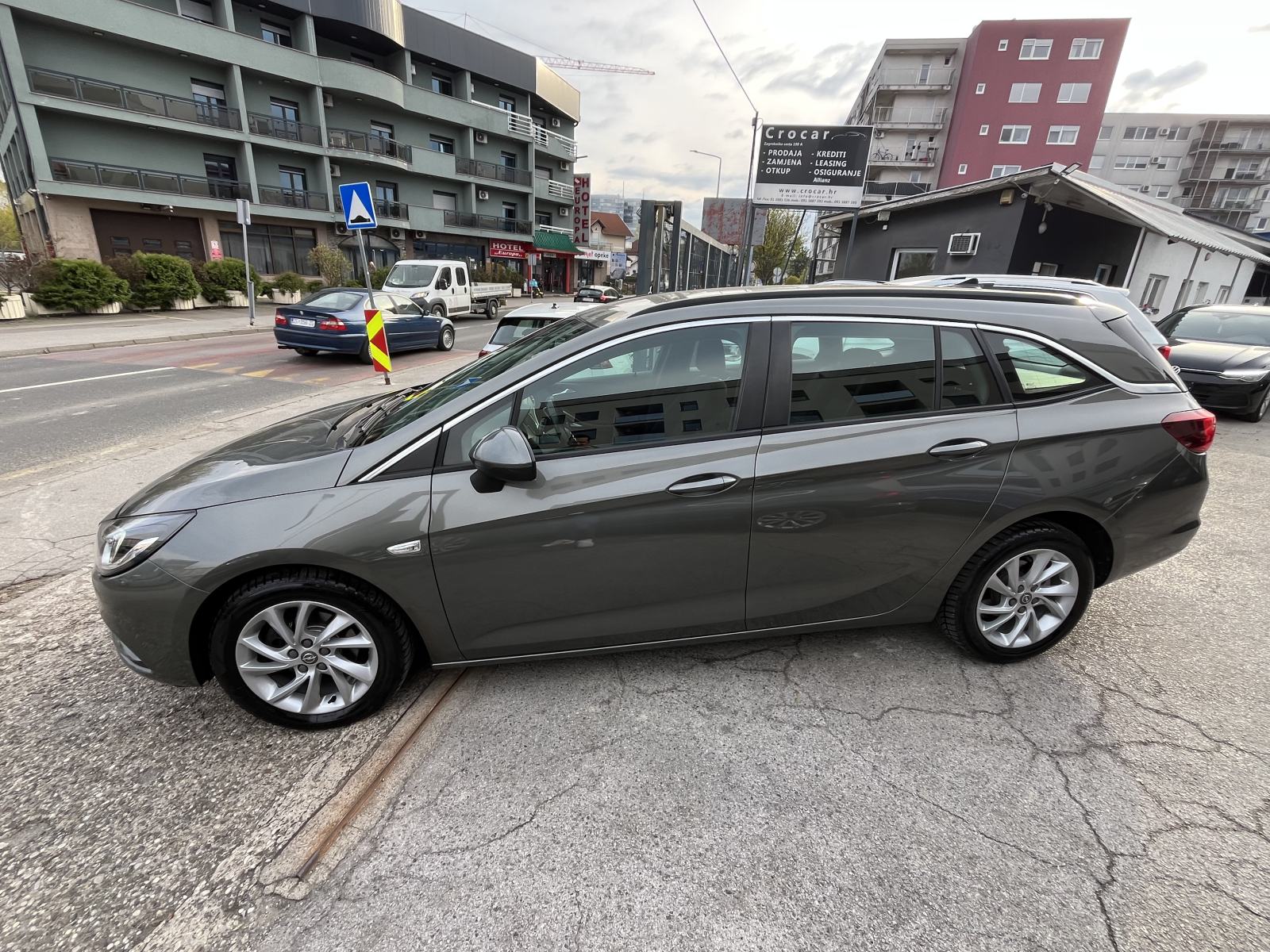Opel Astra Karavan 1.6 CDTI 110 KS Enjoy Jamstvo 1G, fotografija 4