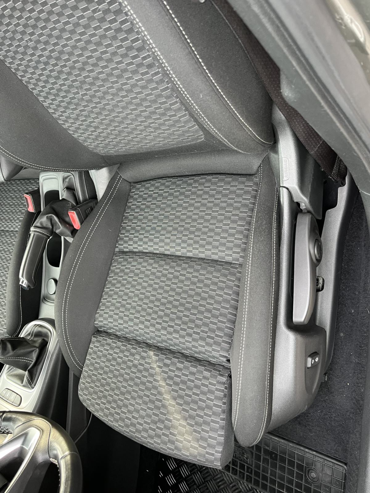 Opel Astra Karavan 1.6 CDTI 110 KS Enjoy Jamstvo 1G, fotografija 10