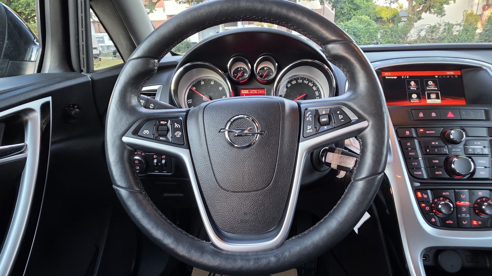 Opel Astra Karavan 1,6 CDTI, 1vl, 141 TKM, servisna, klima, TOP STANJE, fotografija 20