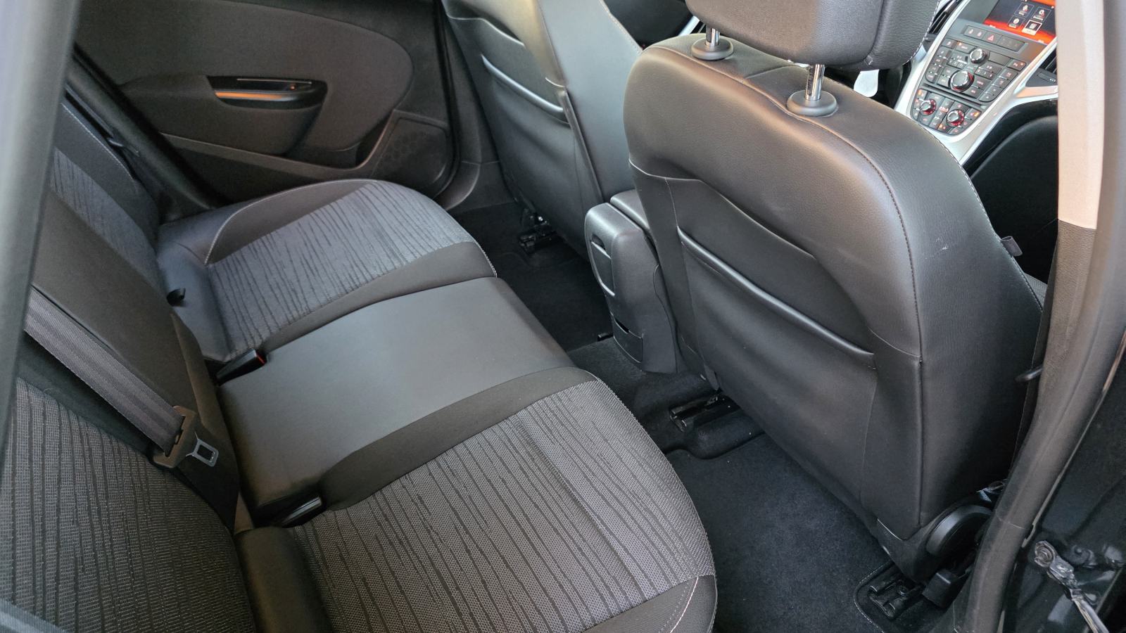 Opel Astra Karavan 1,6 CDTI, 1vl, 141 TKM, servisna, klima, TOP STANJE, fotografija 17