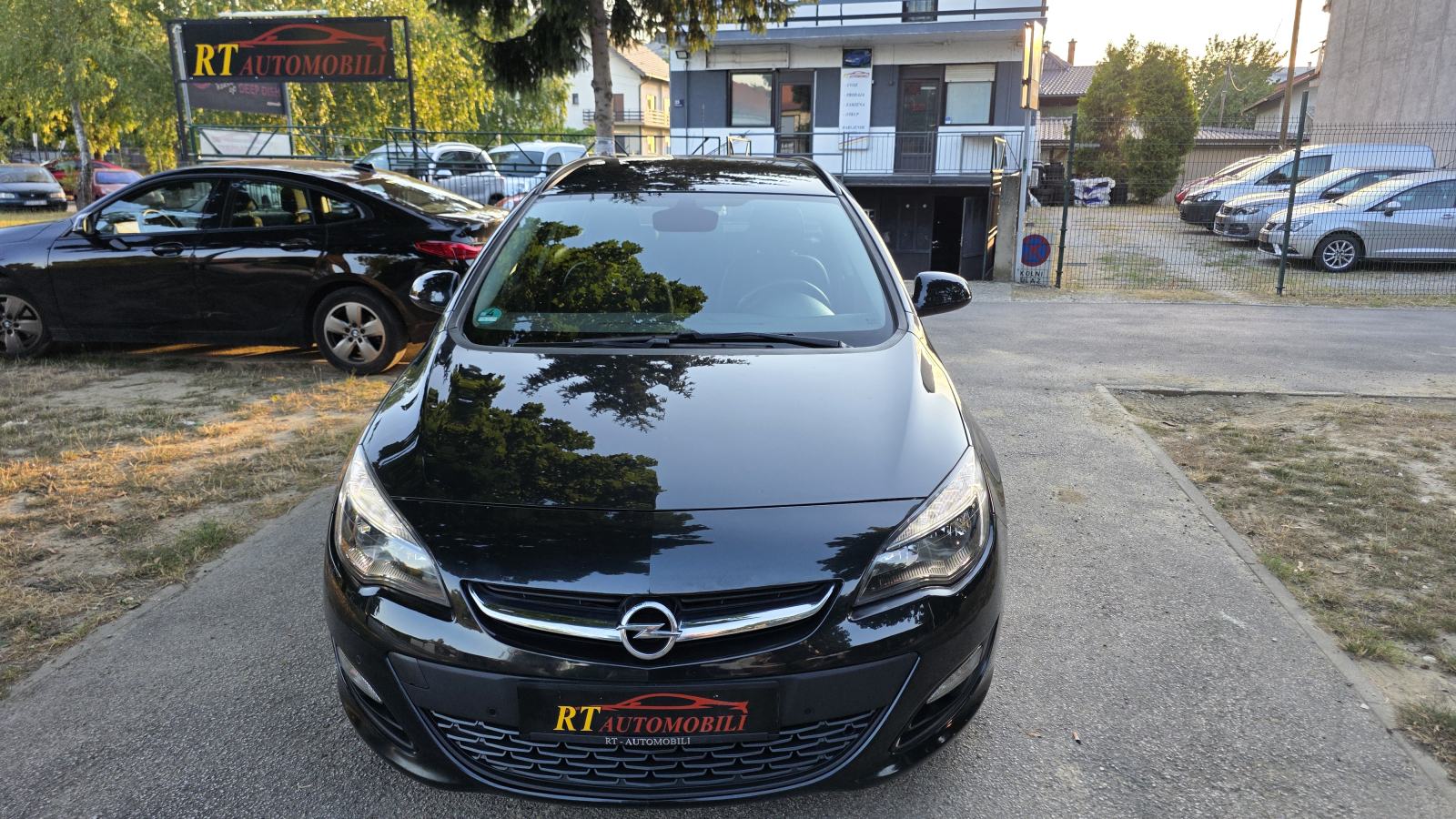 Opel Astra Karavan 1,6 CDTI, 1vl, 141 TKM, servisna, klima, TOP STANJE, fotografija 3