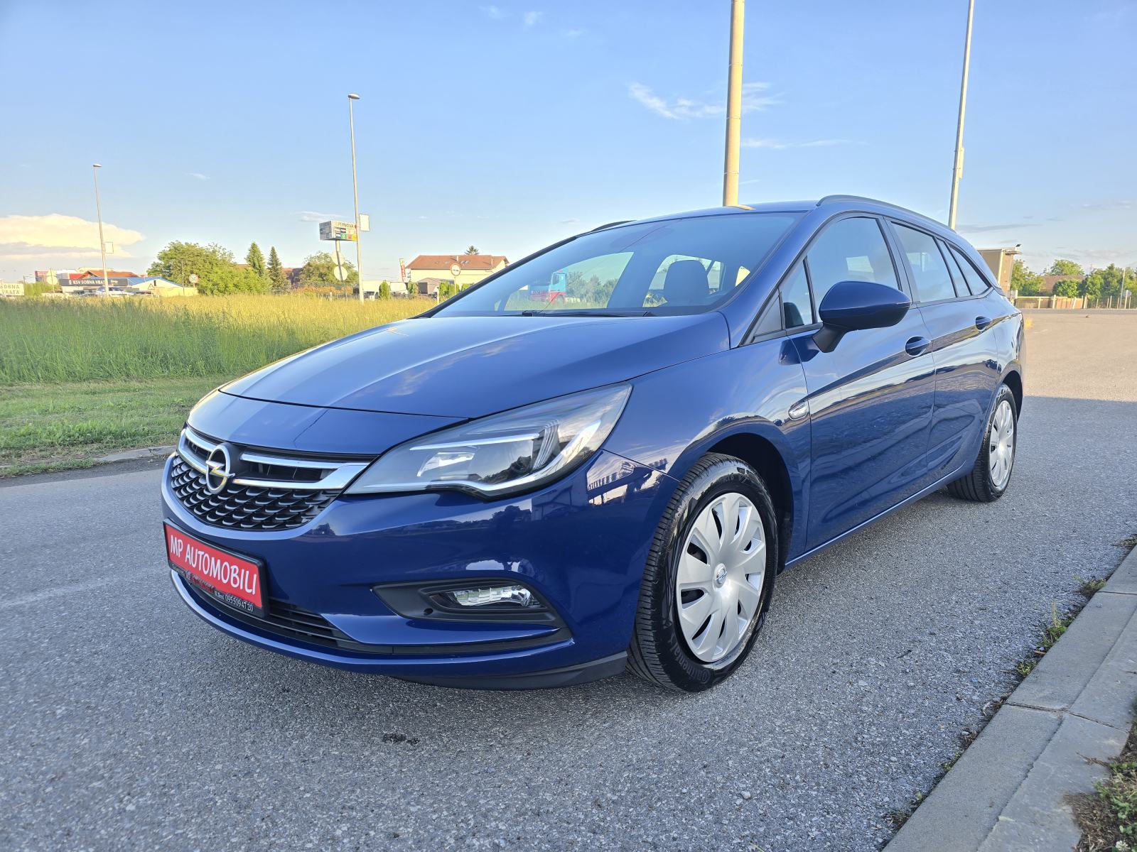 Opel Astra Karavan 1.6 CDTI-2020gd.md-NAVIGACIJA-xenon,6brzina,KARTICE, fotografija 2