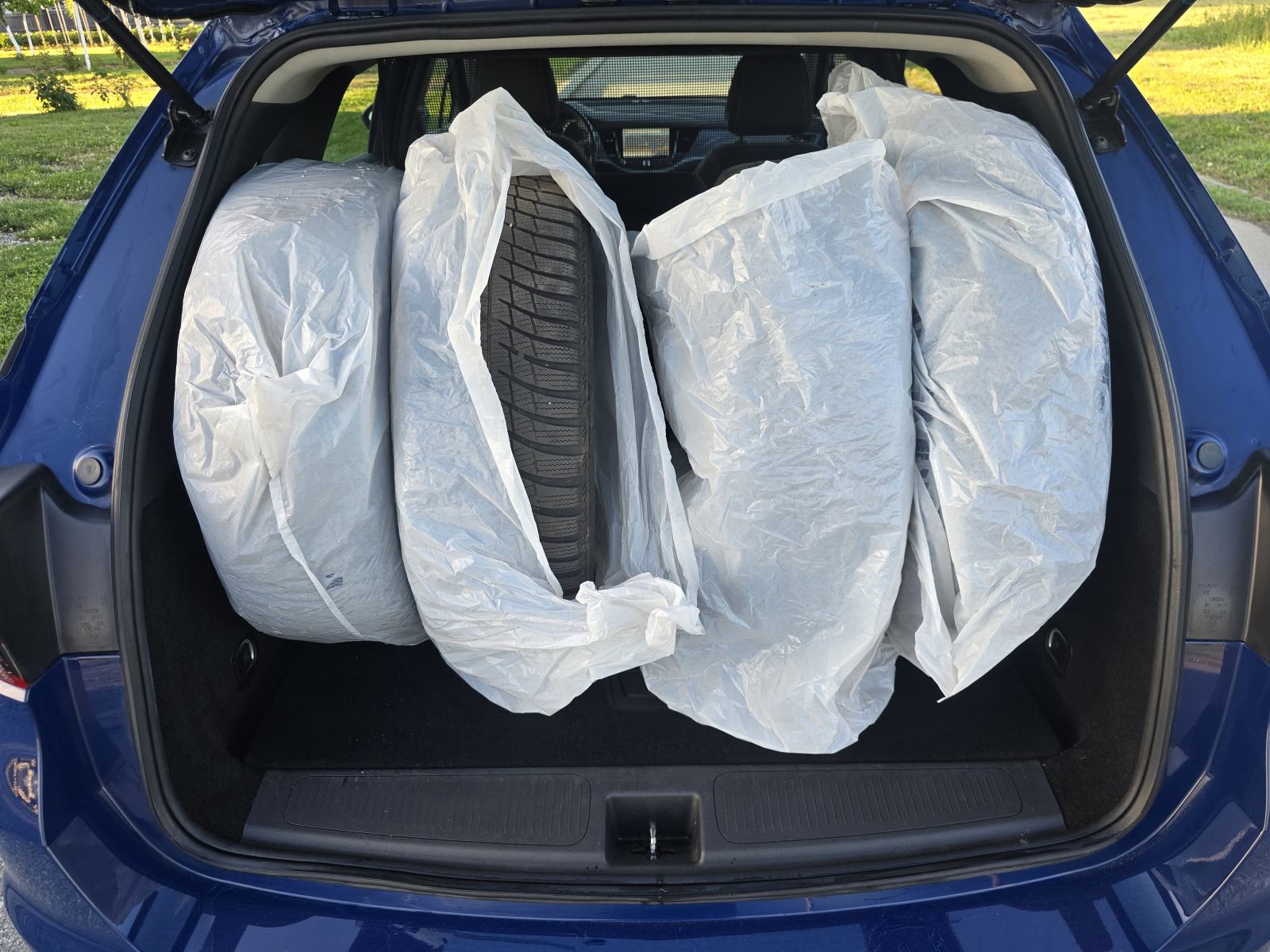 Opel Astra Karavan 1.6 CDTI-2020gd.md-NAVIGACIJA-xenon,6brzina,KARTICE, fotografija 8