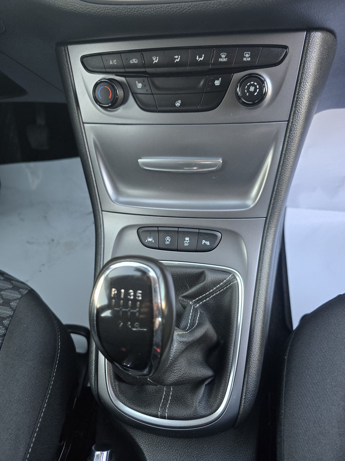Opel Astra Karavan 1.6 CDTI-2020gd.md-NAVIGACIJA-xenon,6brzina,KARTICE, fotografija 16
