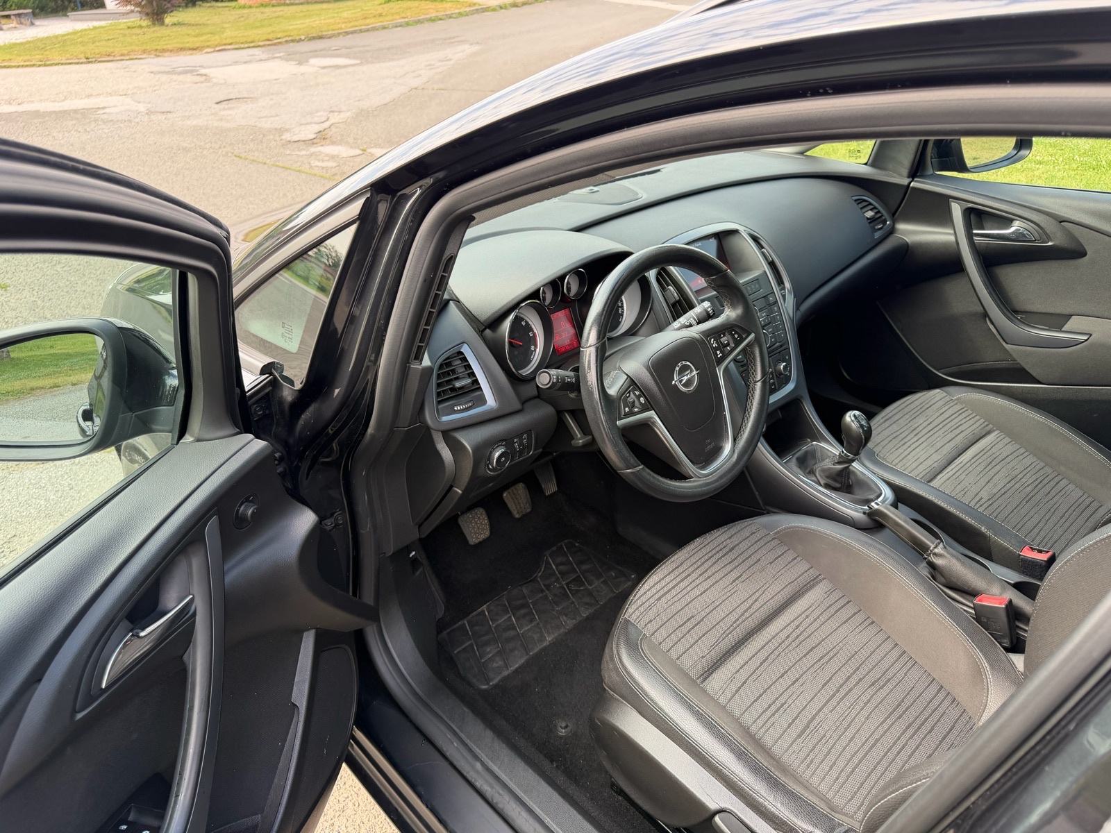Opel Astra Karavan 1,6 CDTI Euro6 , cosmo , 5400€, fotografija 9