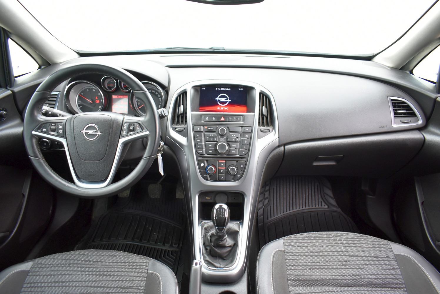 Opel Astra Karavan 1,6 CDTI *JAMSTVO, ALU NAPLATCI*, fotografija 8