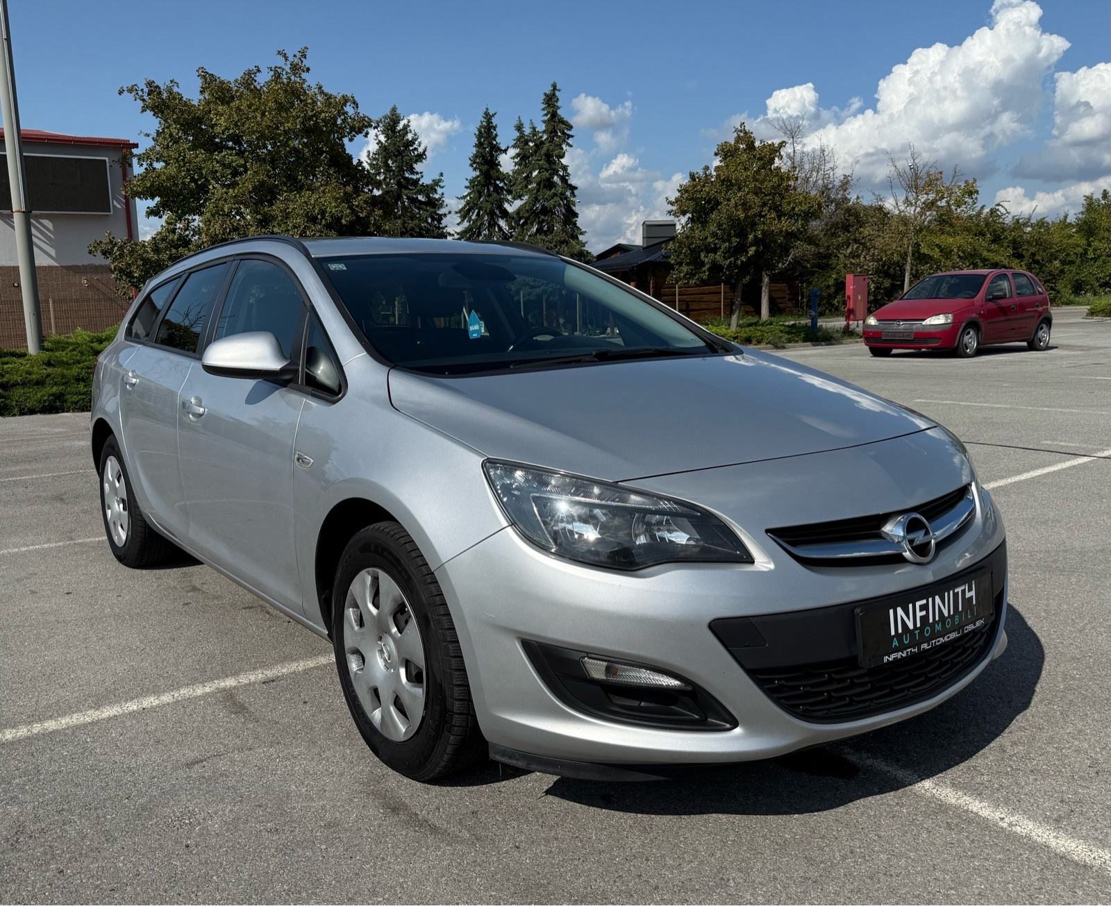 Opel Astra Karavan 1,6CDTI MULTIMEDIA, KLIMA, 6BRZINA, PDV, REG: 07/26, fotografija 8