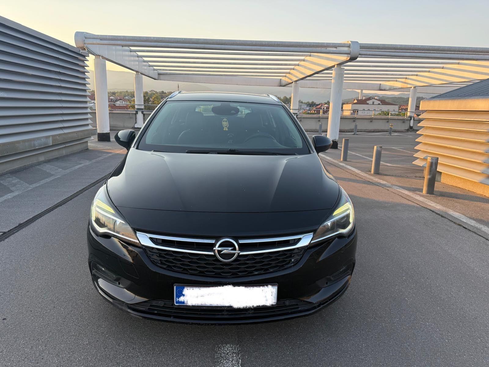 Opel Astra Karavan 1,6 CDTI*Reg.god dana 08/2027*Navi*Klima*, fotografija 2