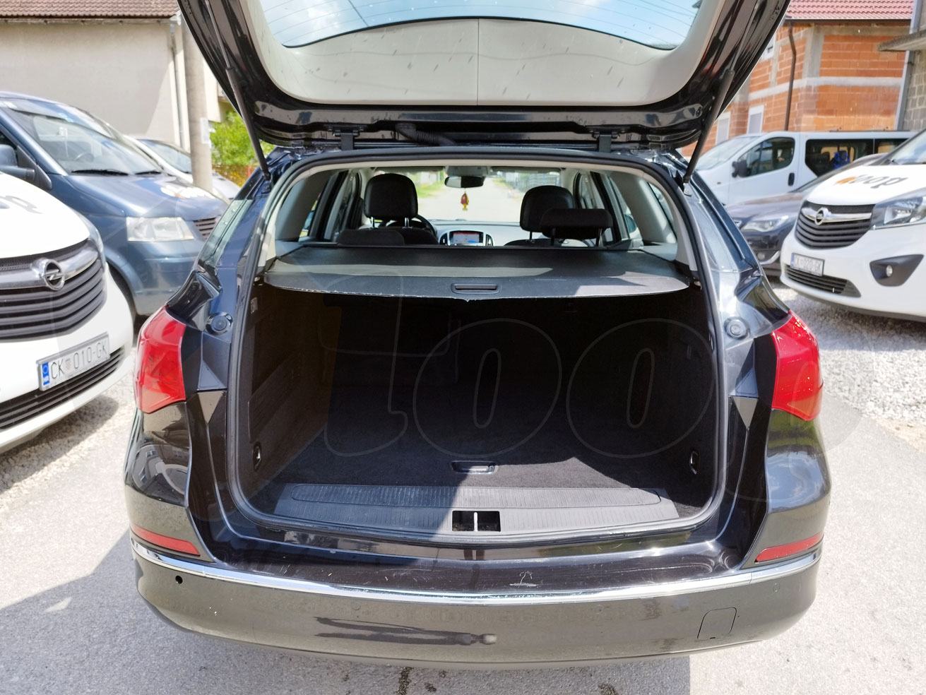 Opel Astra Karavan 1.6 CDTI (plaćanje do 36 rata), fotografija 5