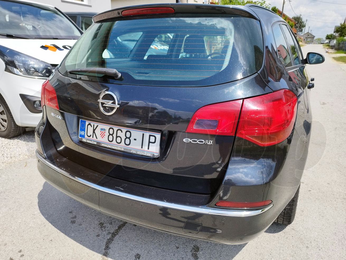 Opel Astra Karavan 1.6 CDTI (plaćanje do 36 rata), fotografija 2