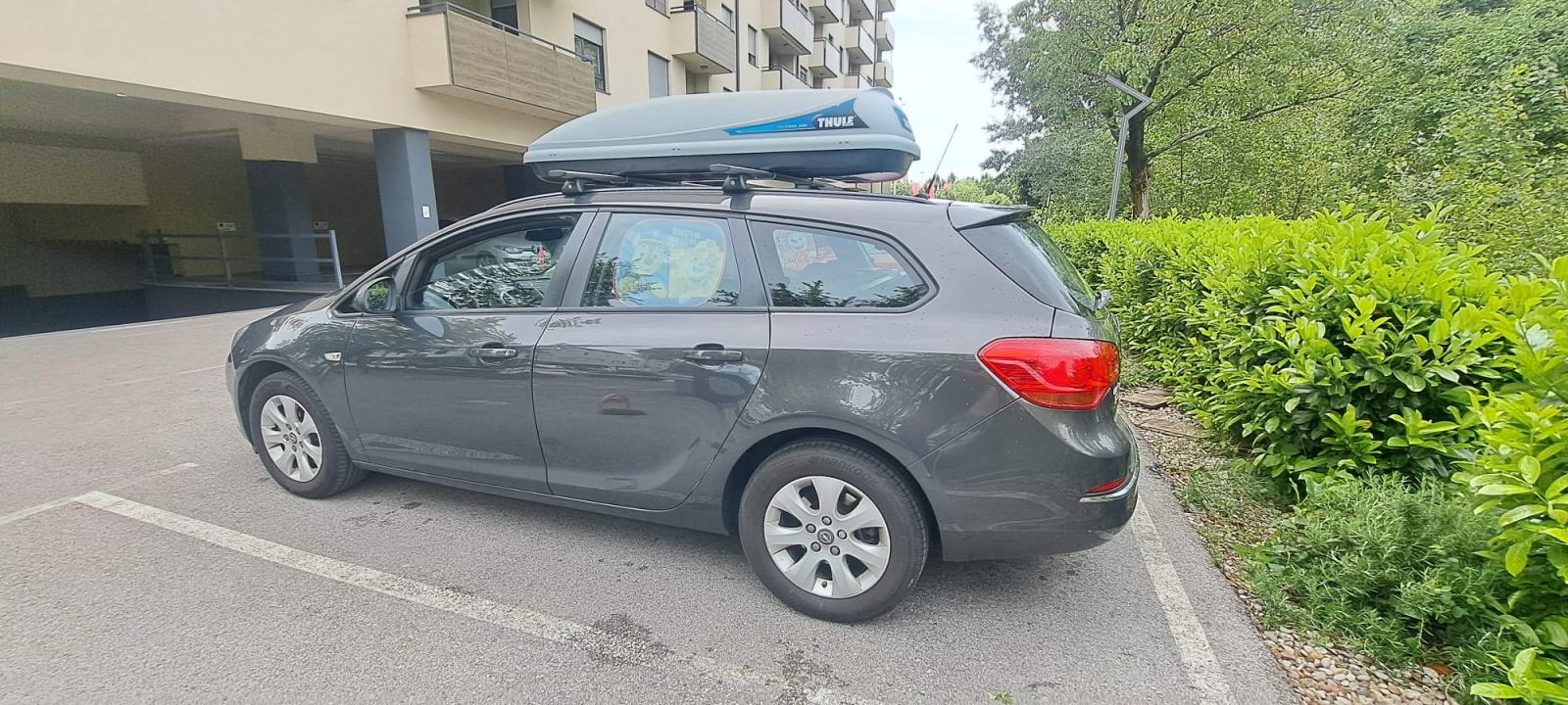 Opel Astra Karavan 1,6 CDTI, fotografija 3
