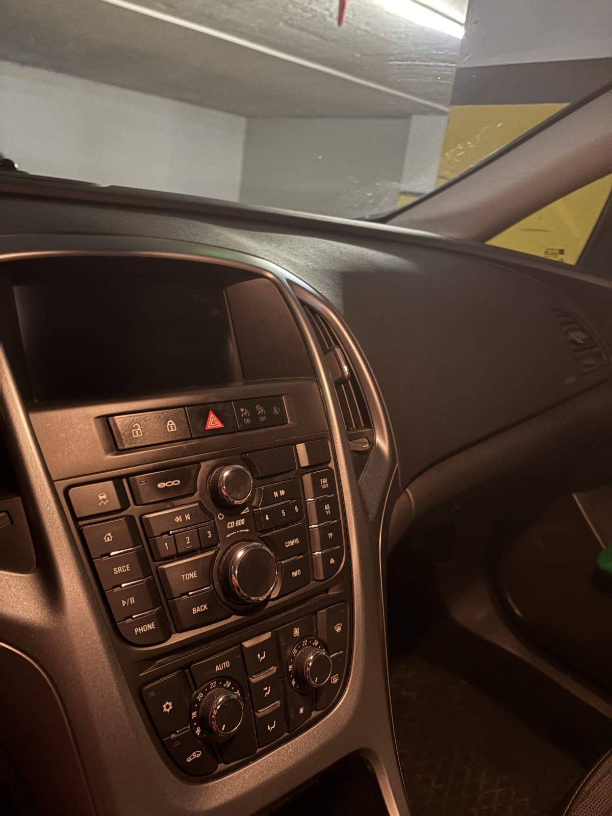Opel Astra Karavan 1,6 CDTI, fotografija 8
