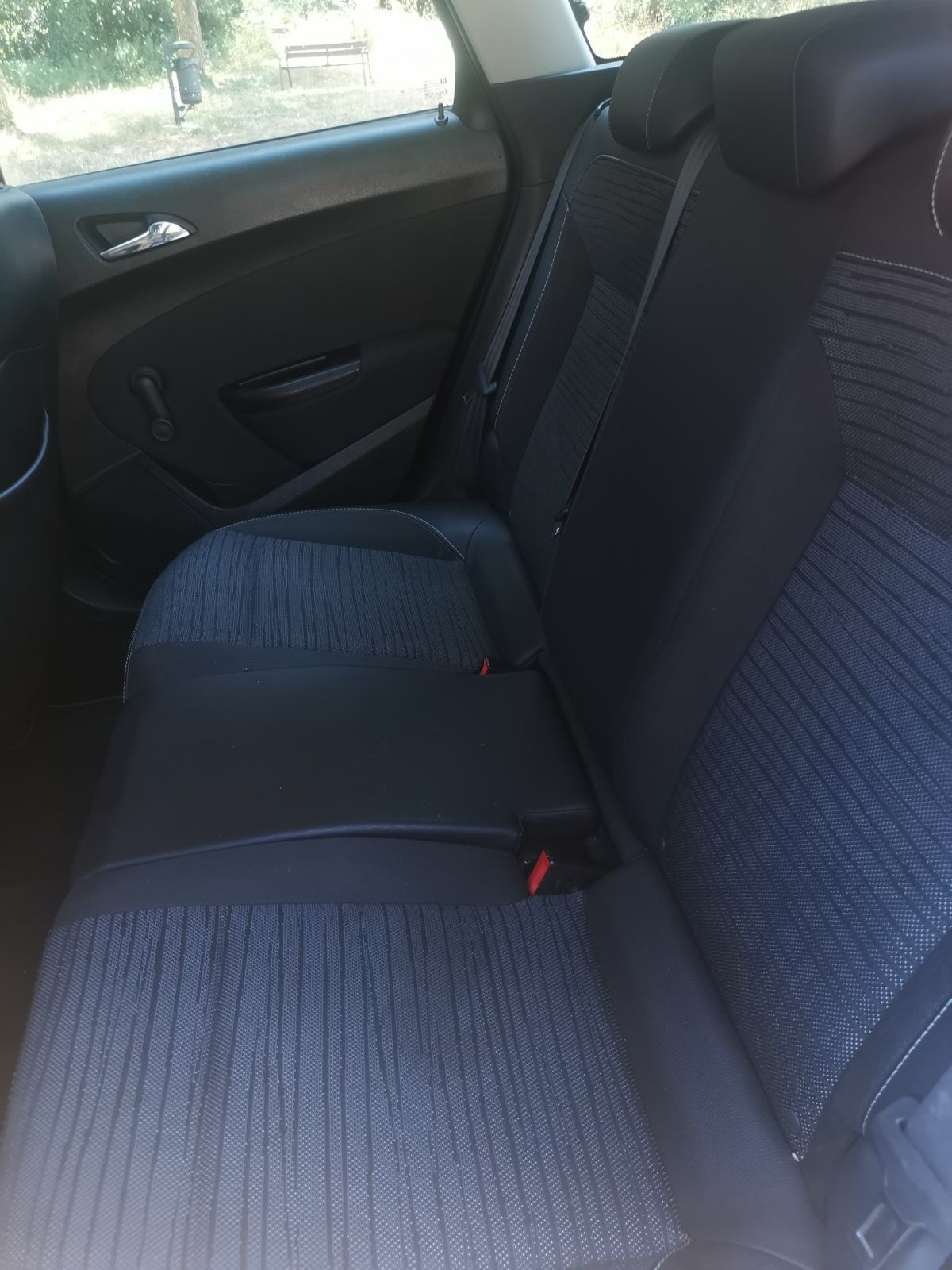 Opel Astra Karavan 1,6 CDTI, fotografija 5