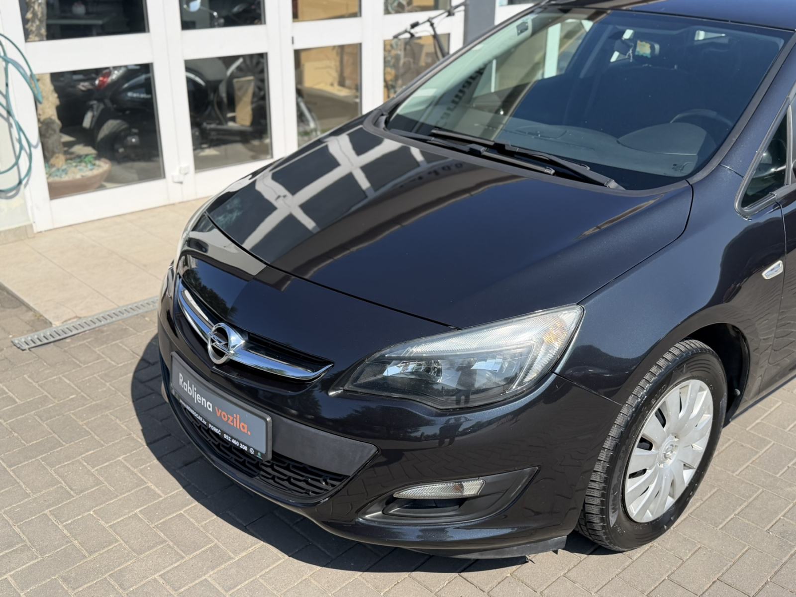 Opel Astra Karavan 1,6 CDTI, fotografija 8