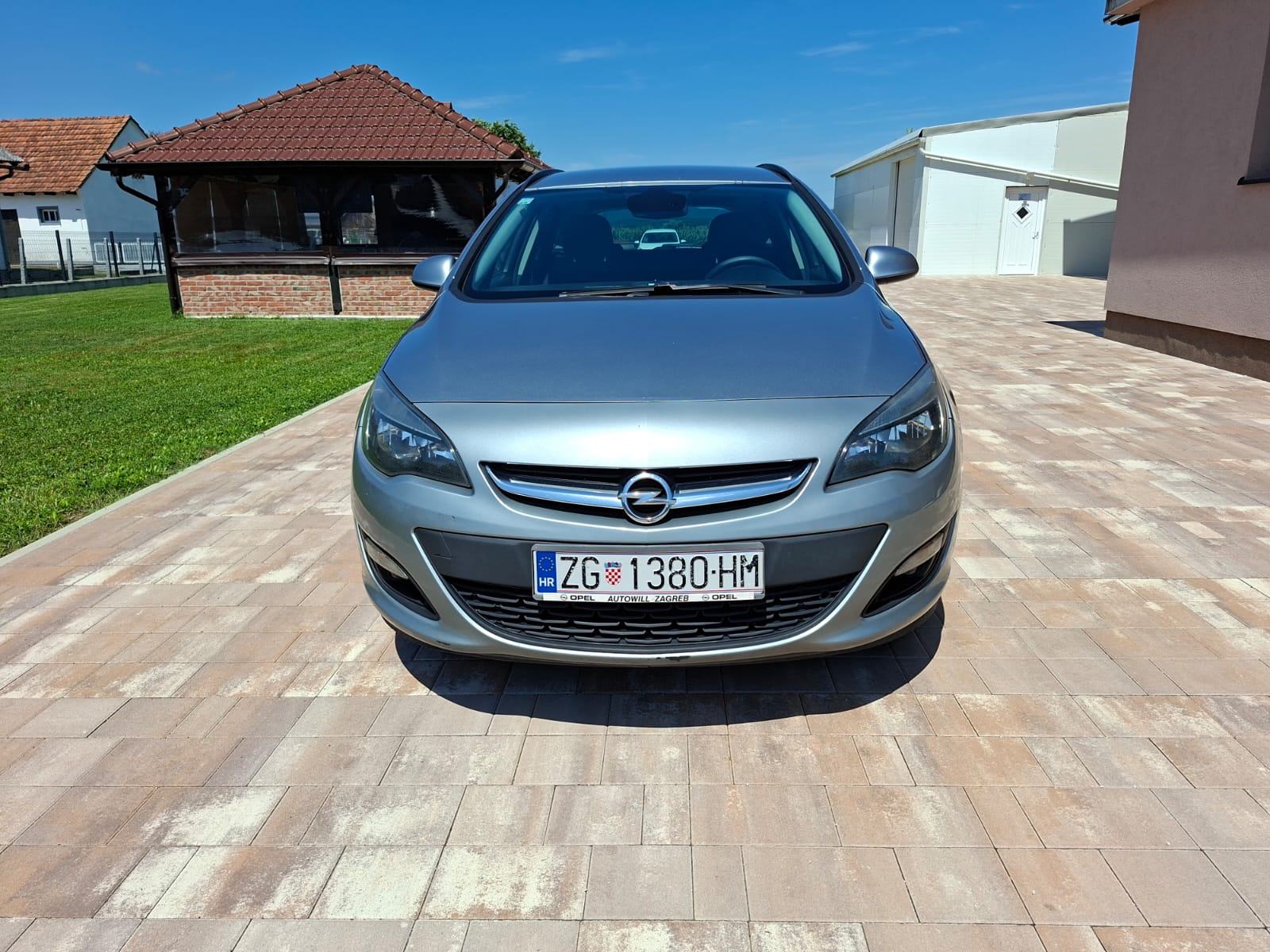 Opel Astra Karavan 1,6 CDTI *KLIMA* NAVIGACIJA *ODLIČAN* KREDIT-KARTIC, fotografija 2