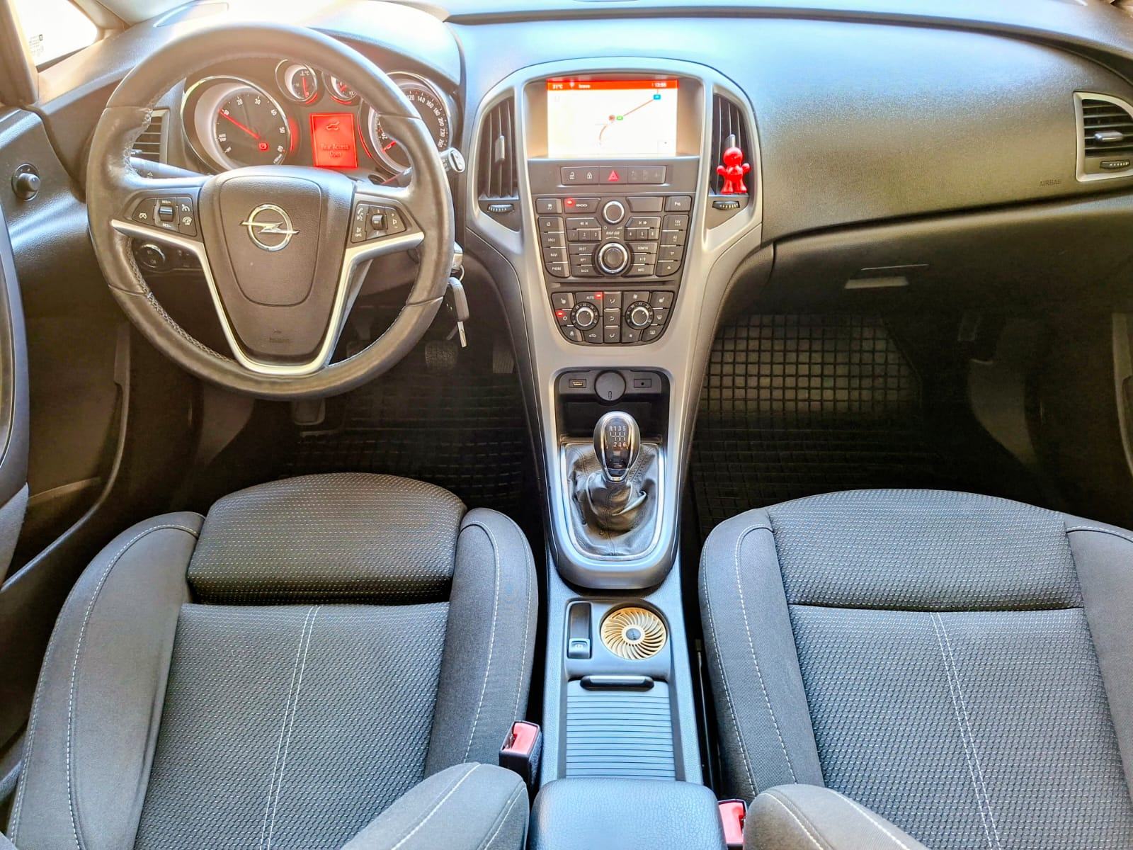 Opel Astra Karavan 1,6 CDTI *KLIMA* NAVIGACIJA *ODLIČAN* KREDIT-KARTIC, fotografija 9