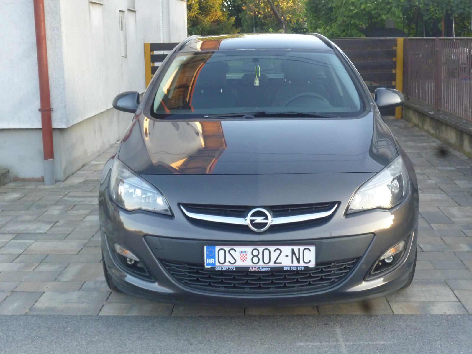 Opel Astra Karavan 1,6 CDTI, fotografija 5