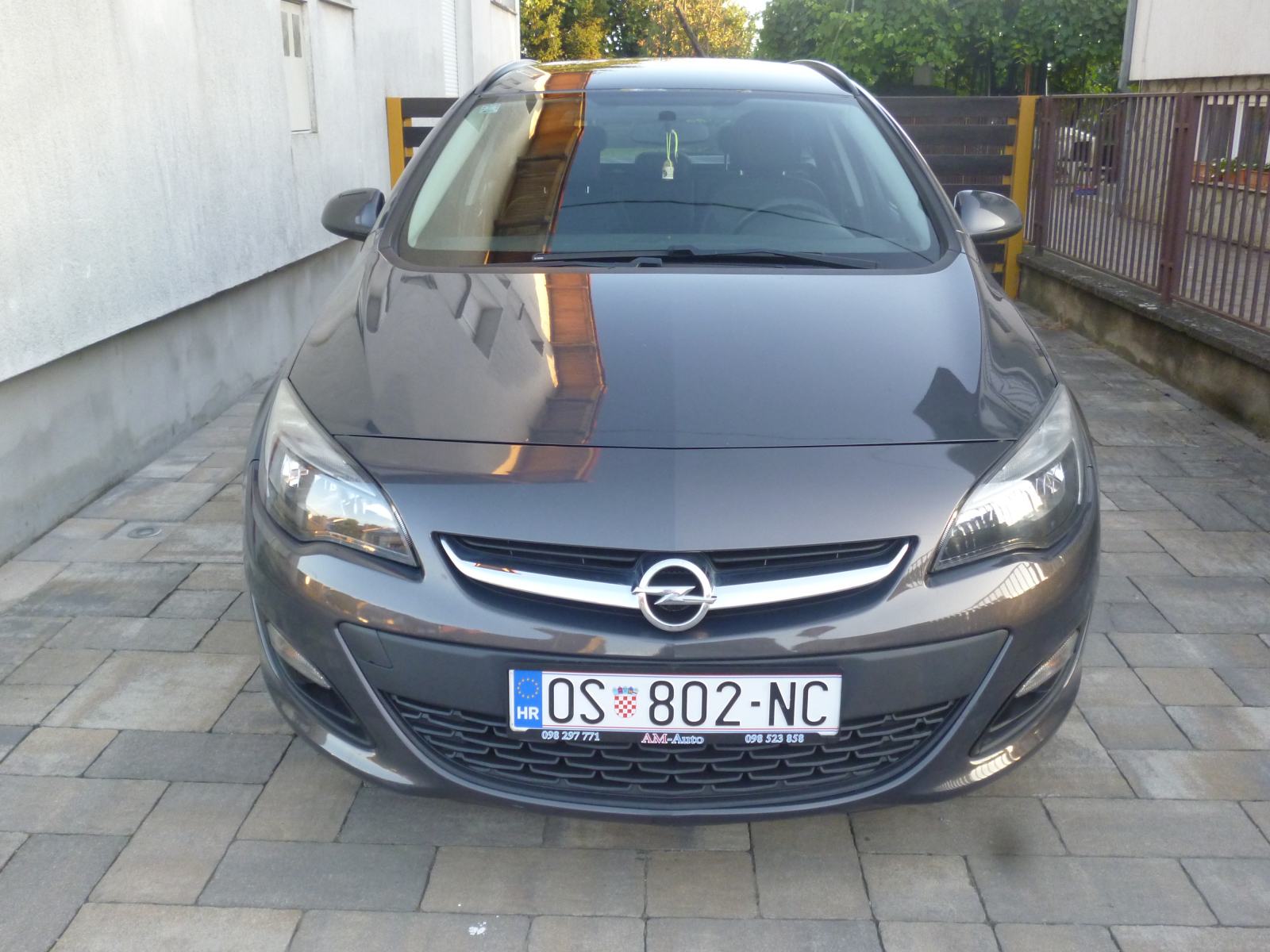 Opel Astra Karavan 1,6 CDTI, fotografija 2