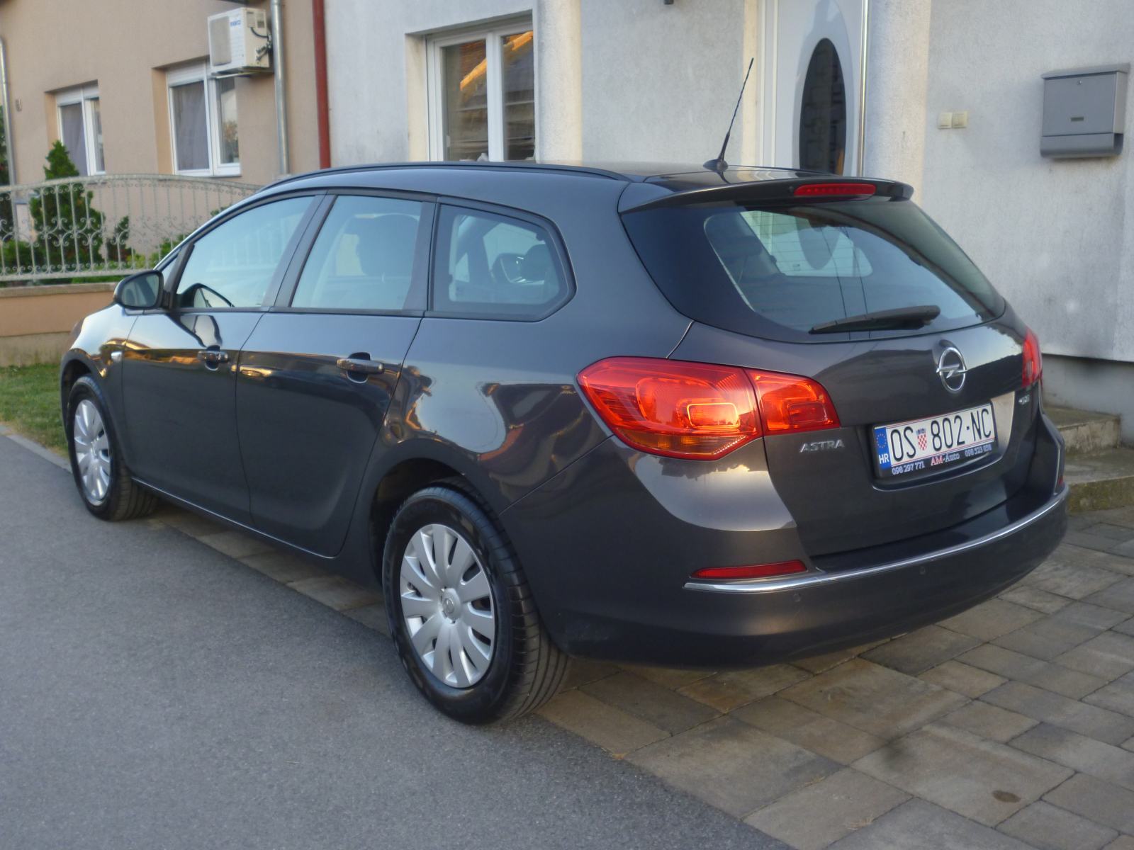 Opel Astra Karavan 1,6 CDTI, fotografija 19