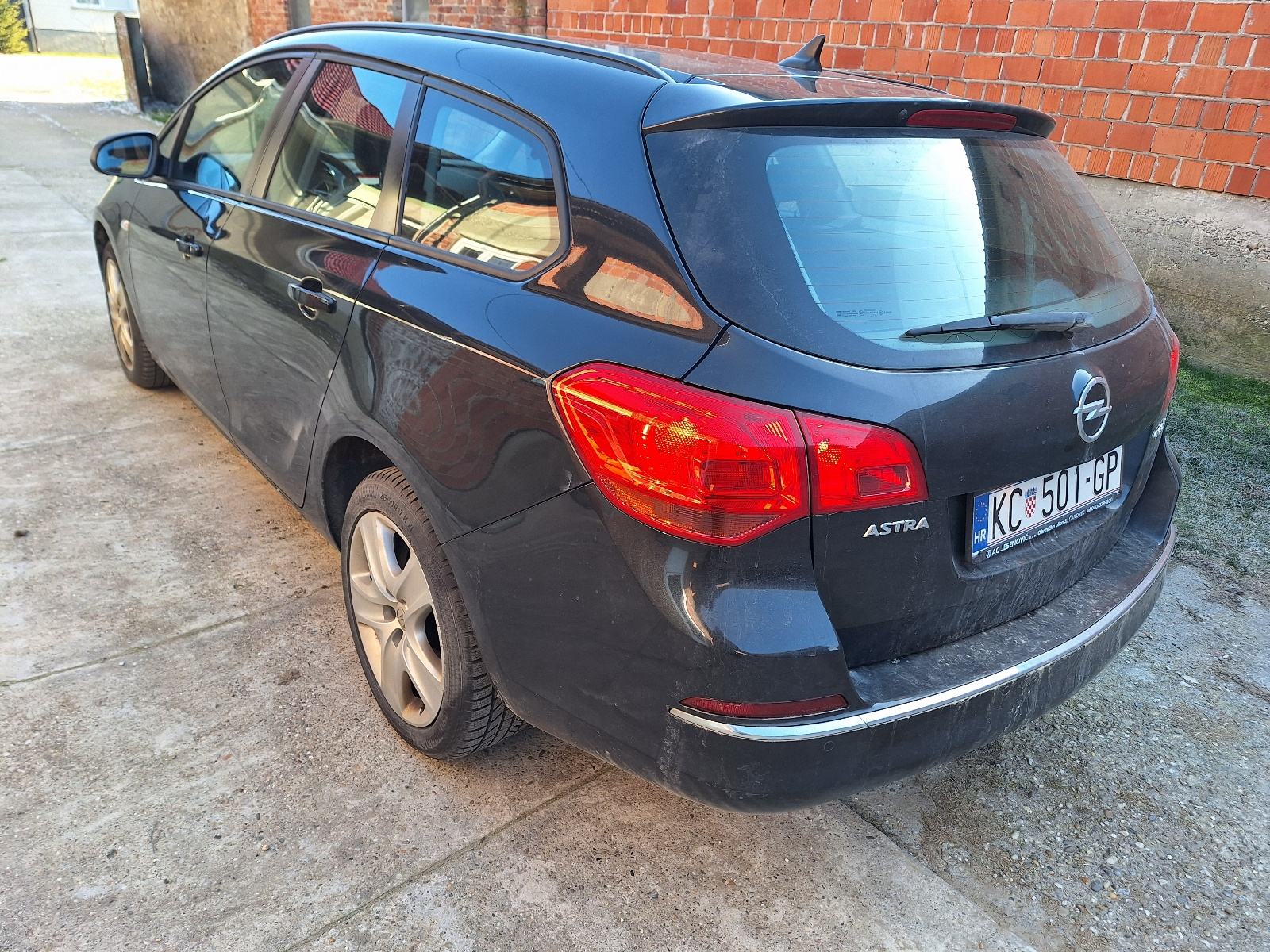 Opel Astra Karavan 1,6 CDTI, fotografija 4