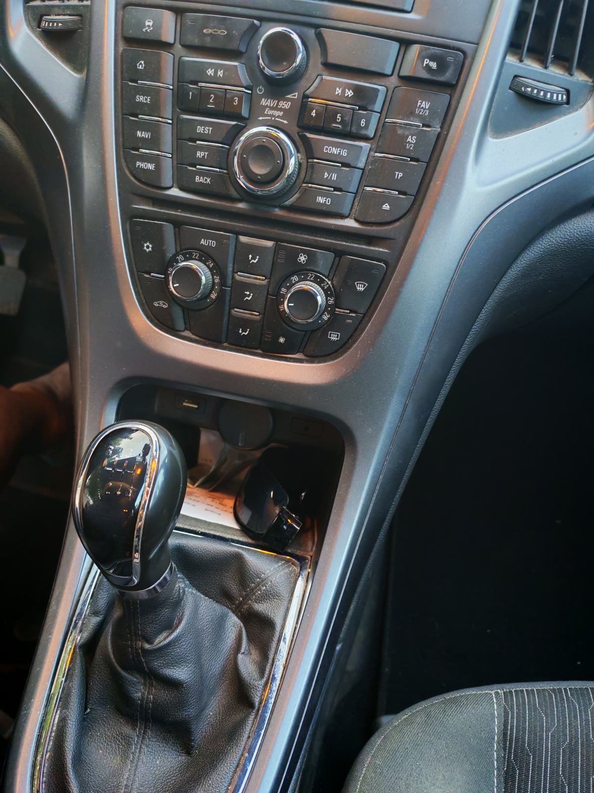Opel Astra Karavan 1,6 CDTI, fotografija 10