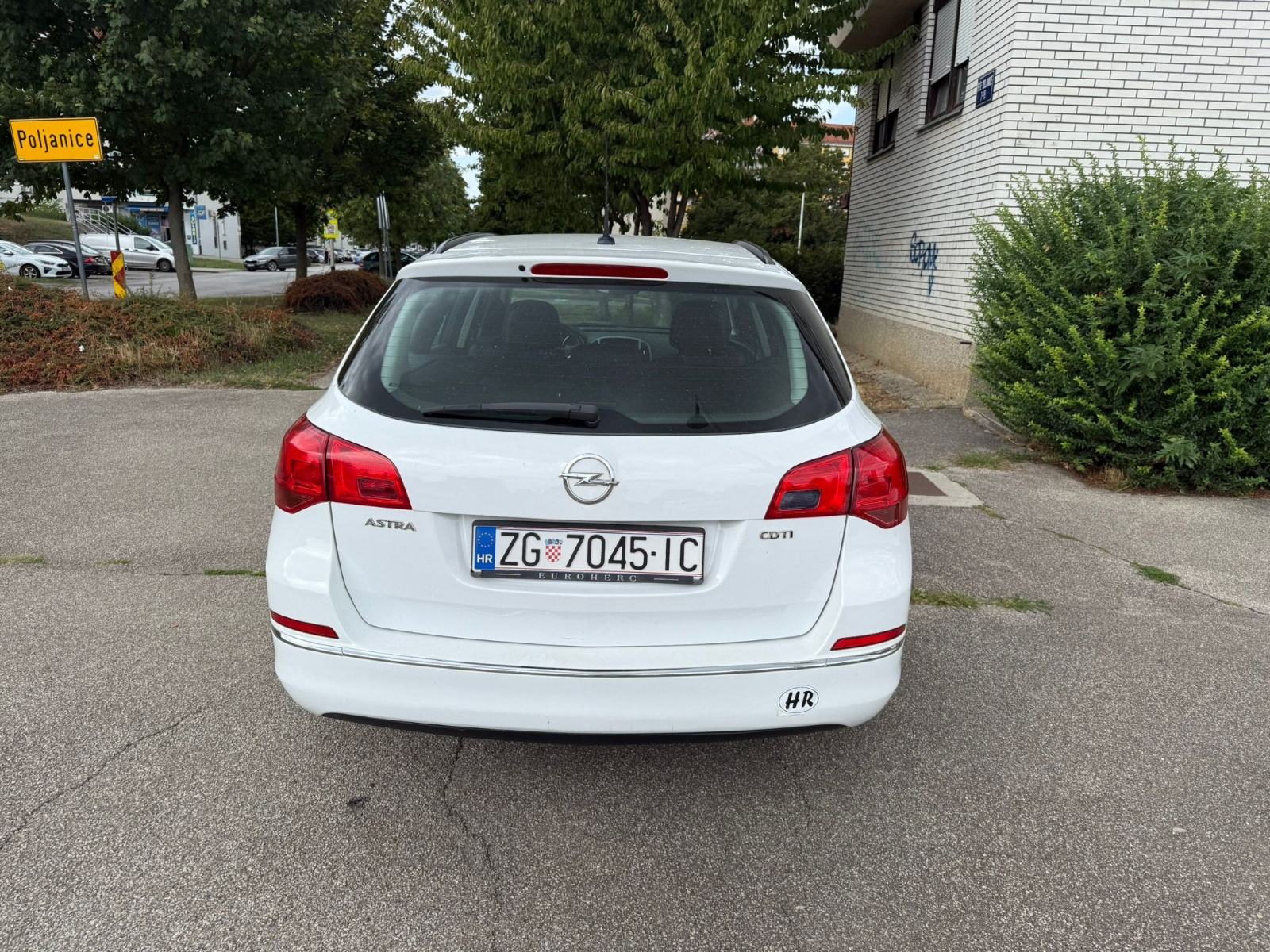 Opel Astra Karavan 1,6 CDTI, fotografija 6