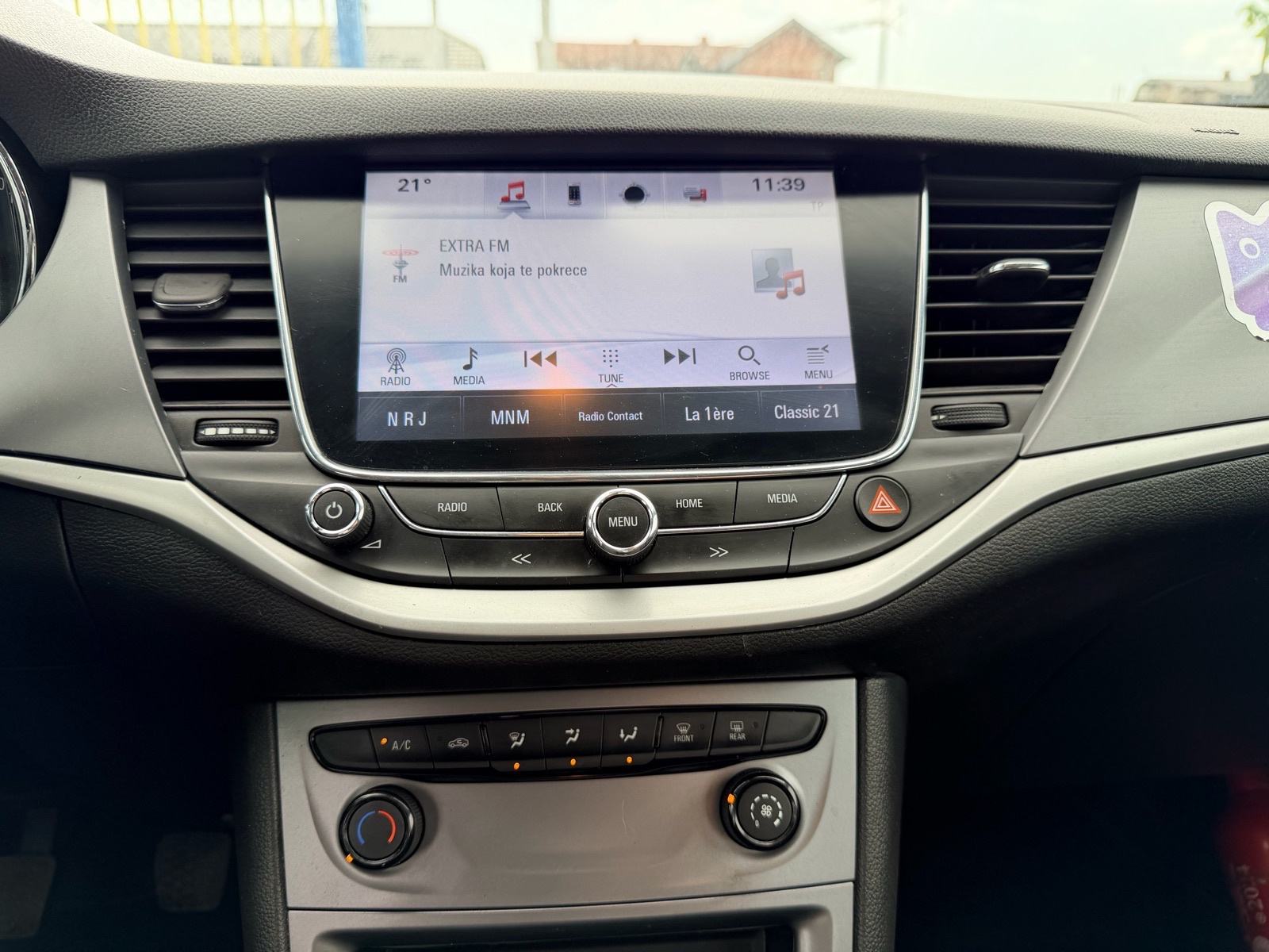 Opel Astra Karavan 1.6CDTI*NAPRAVLJEN VELIKI SERVIS*NOVI KUPLUNG SET*, fotografija 13