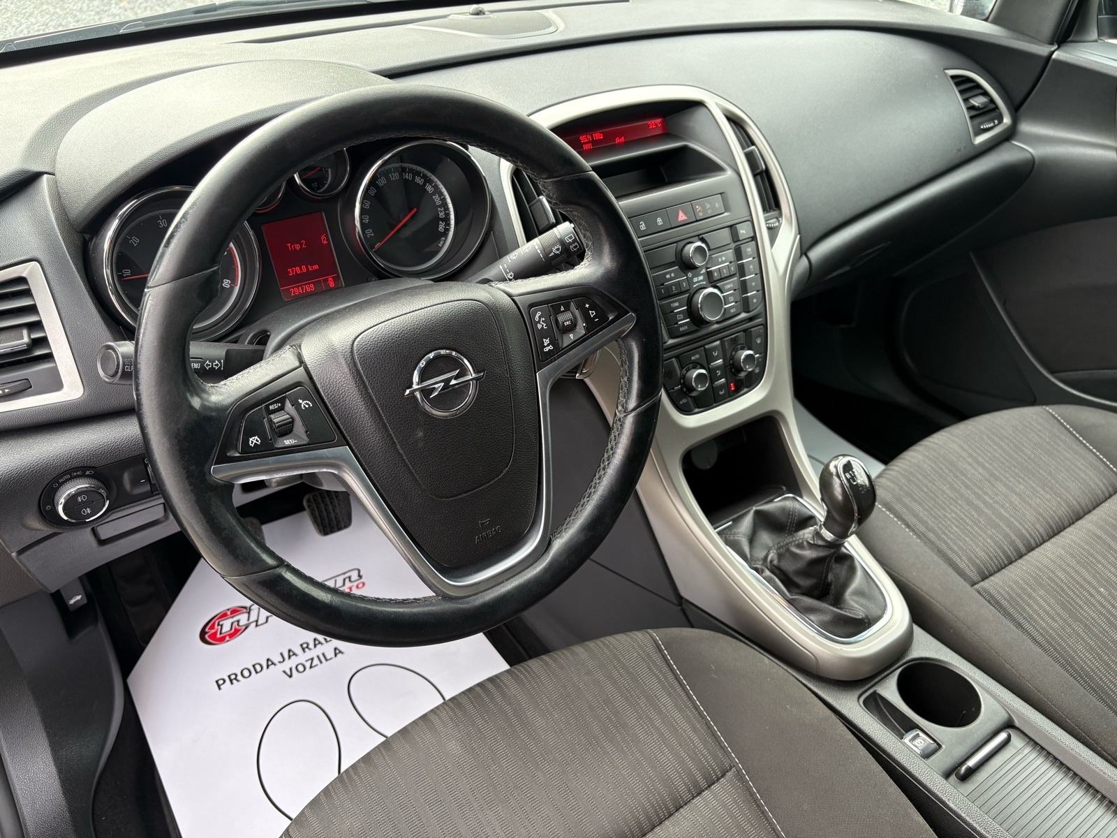 Opel Astra Karavan 1,7 CDTI KLIMA - SENZORI - AUTOKREDIT, fotografija 10