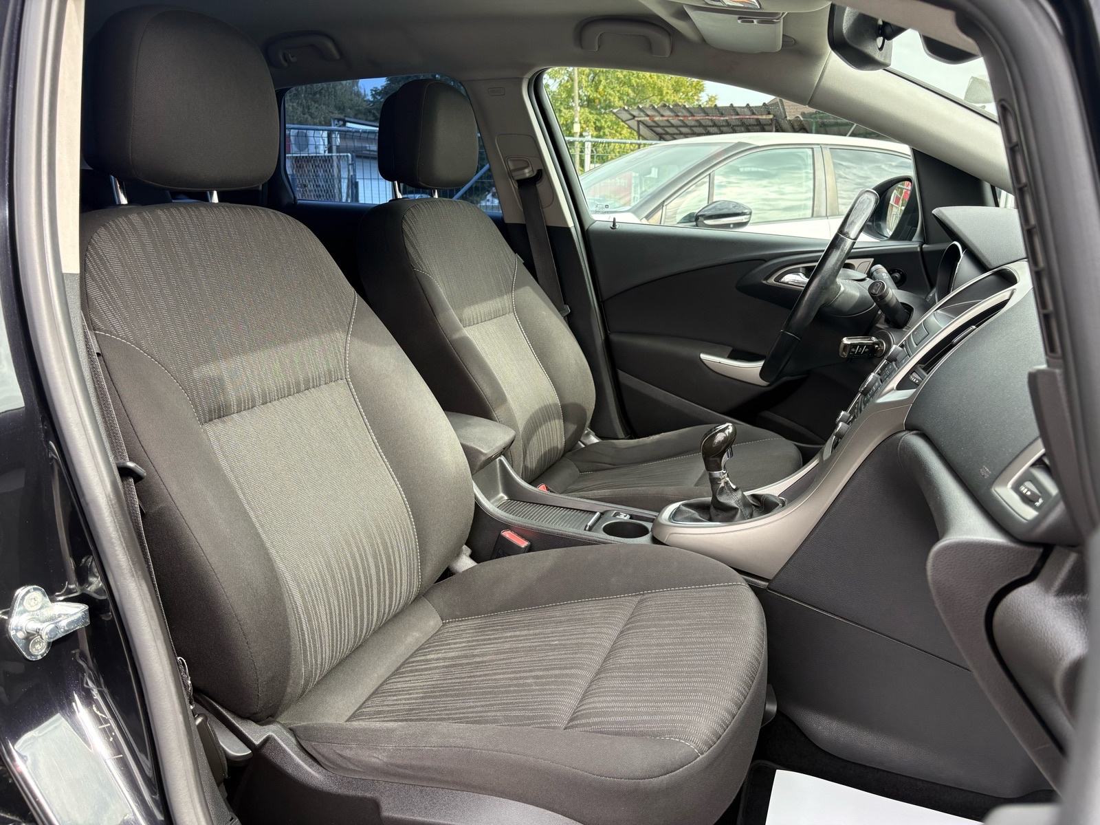 Opel Astra Karavan 1,7 CDTI KLIMA - SENZORI - AUTOKREDIT, fotografija 19