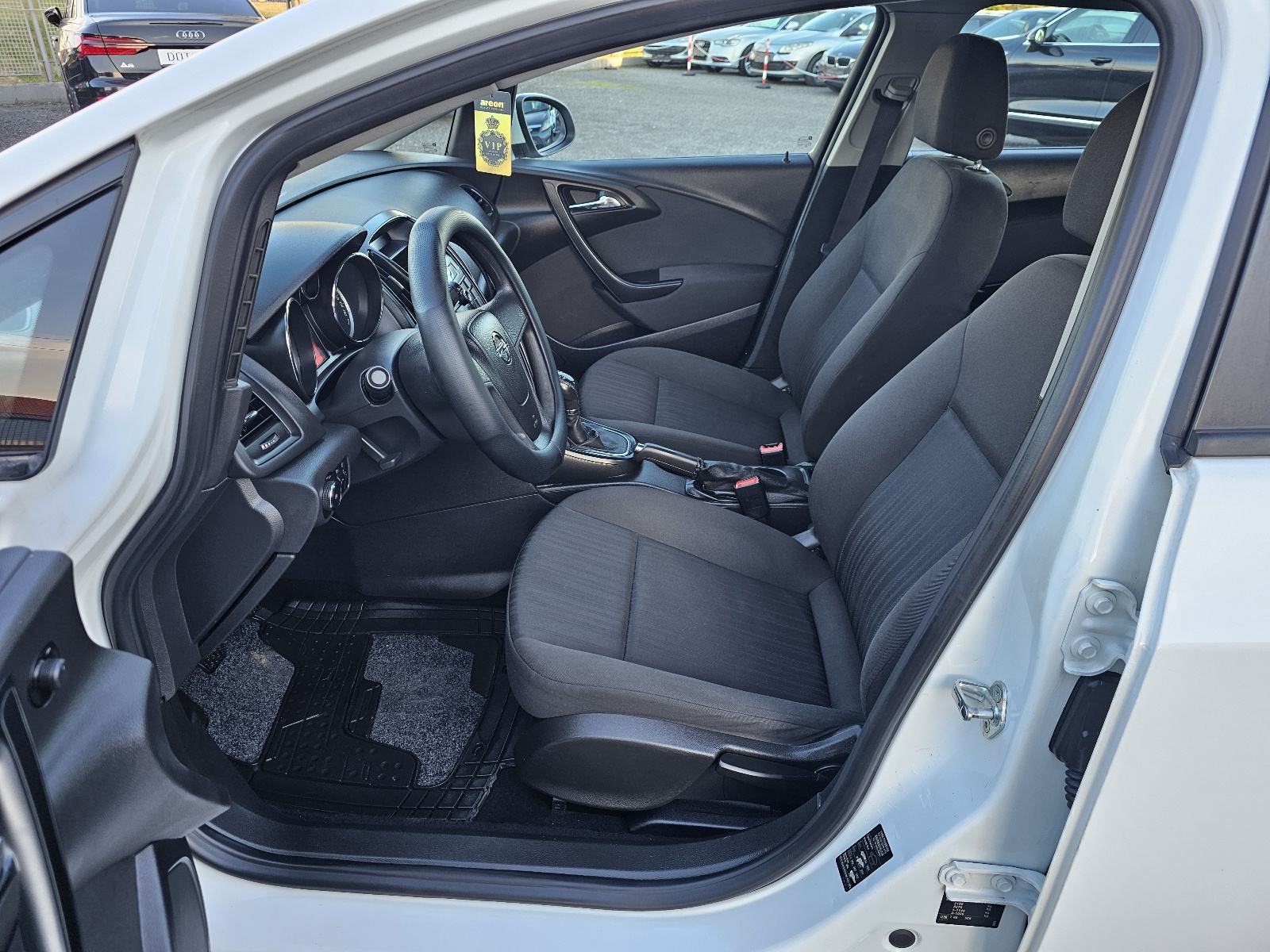 Opel Astra Karavan 1,7 CDTI ***ODLIČNO-STANJE***, fotografija 9