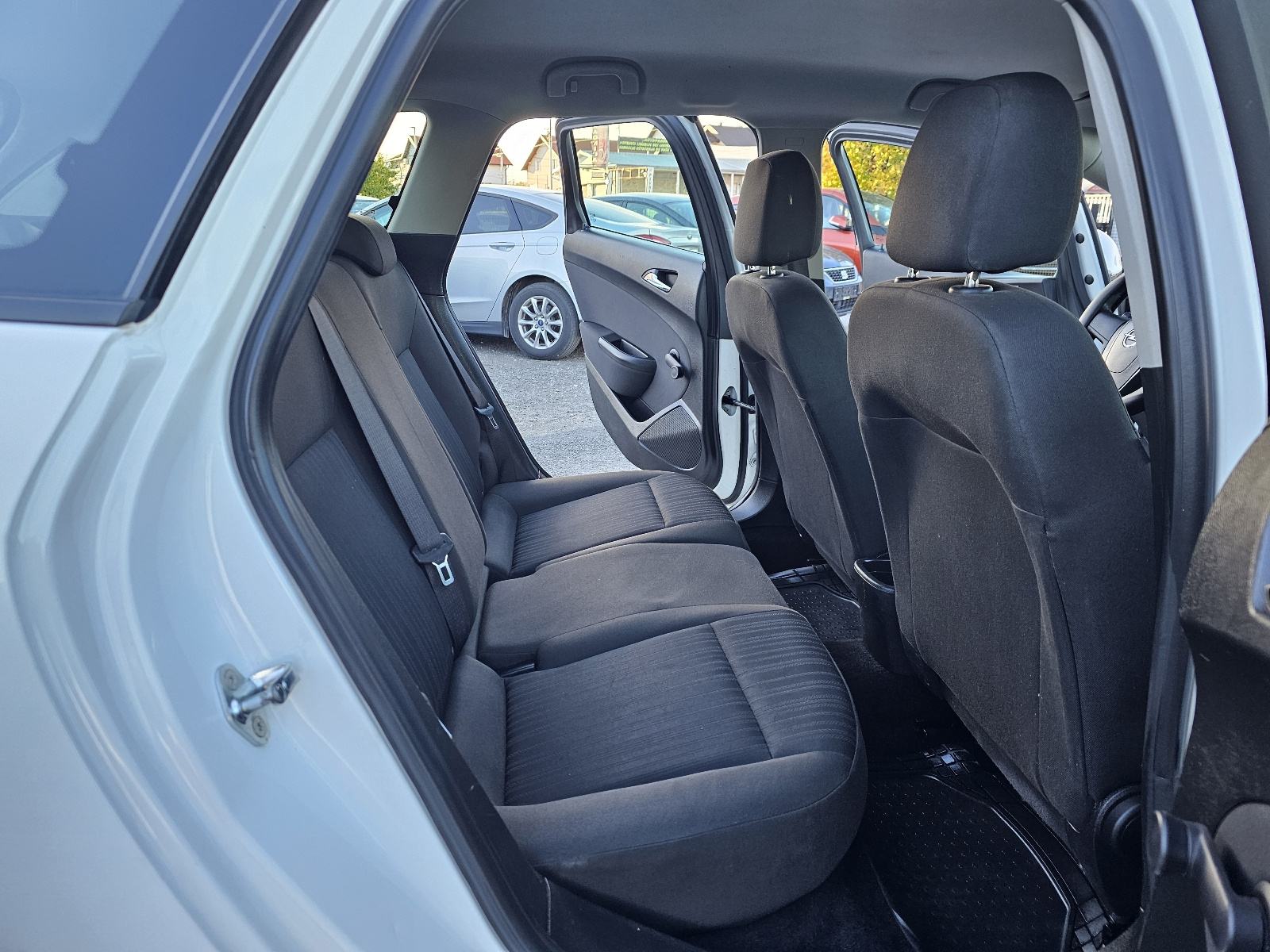 Opel Astra Karavan 1,7 CDTI ***ODLIČNO-STANJE***, fotografija 12