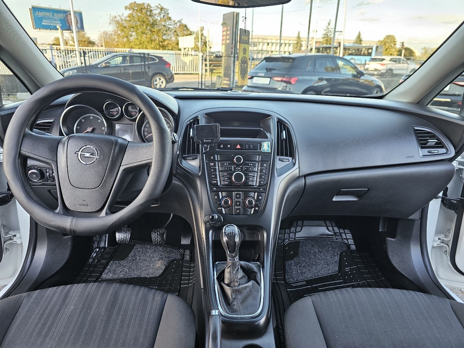 Opel Astra Karavan 1,7 CDTI ***ODLIČNO-STANJE***, fotografija 14