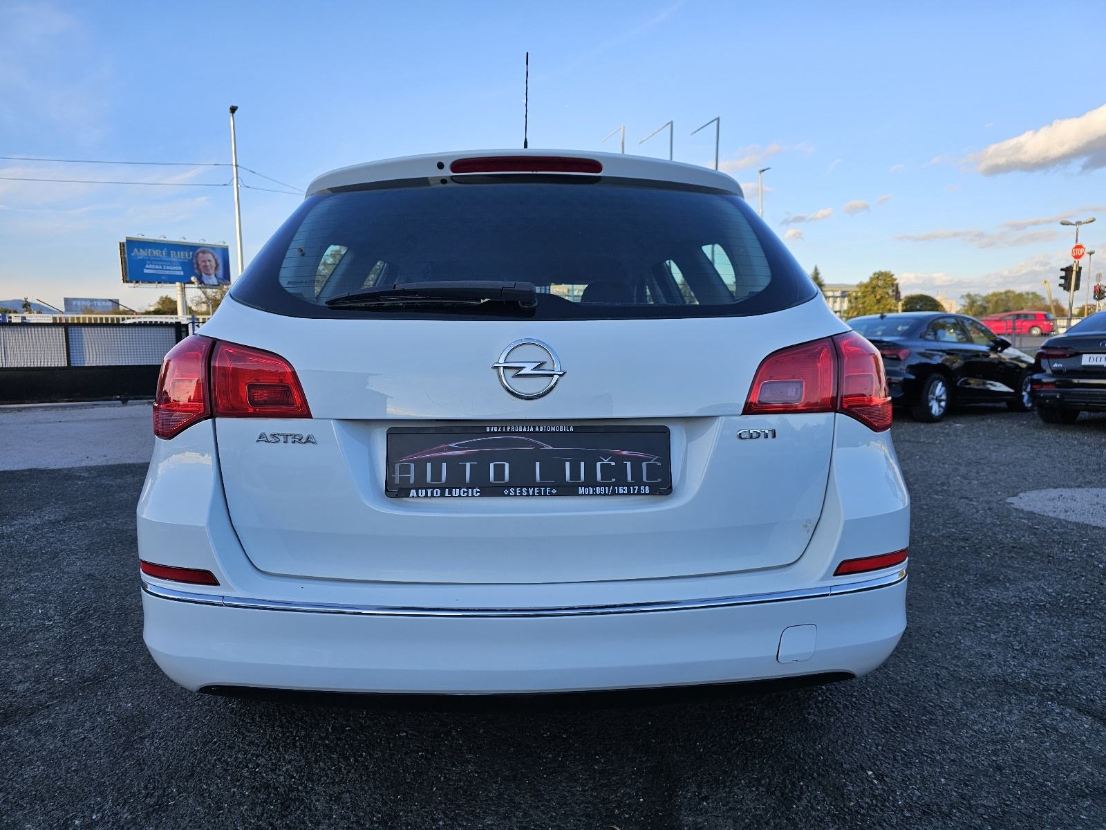 Opel Astra Karavan 1,7 CDTI ***ODLIČNO-STANJE***, fotografija 6