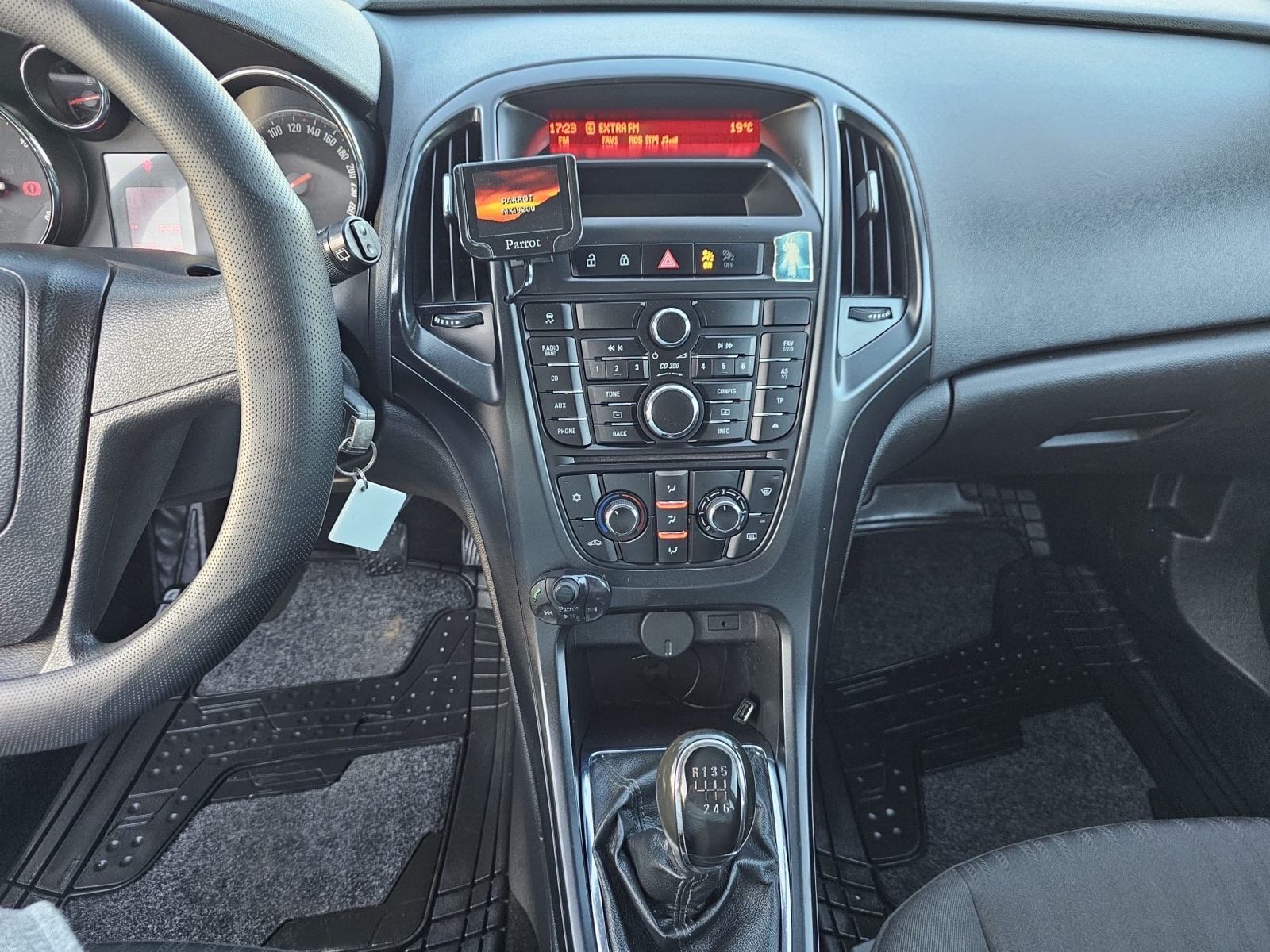 Opel Astra Karavan 1,7 CDTI ***ODLIČNO-STANJE***, fotografija 20